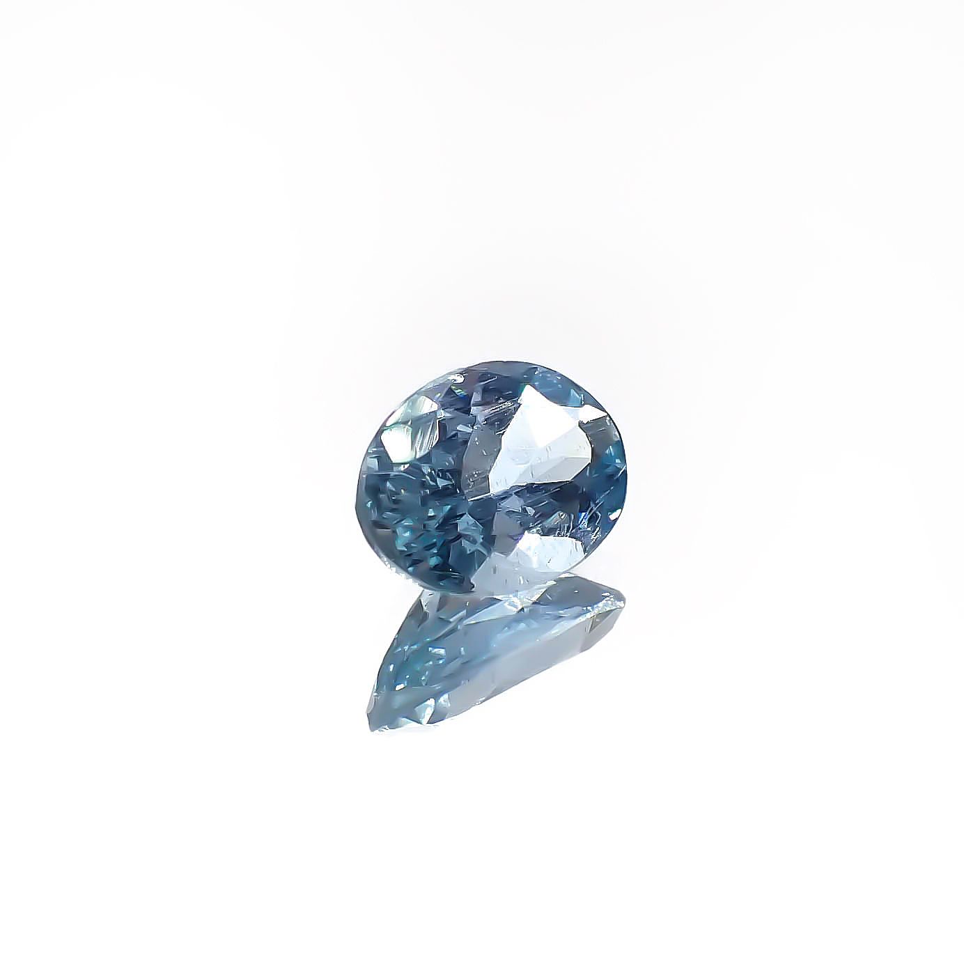 アクアマリン サンタマリアカラー ナイジェリア/マダガスカル産 0.57ct[240225976]6.8x4.9mm前後