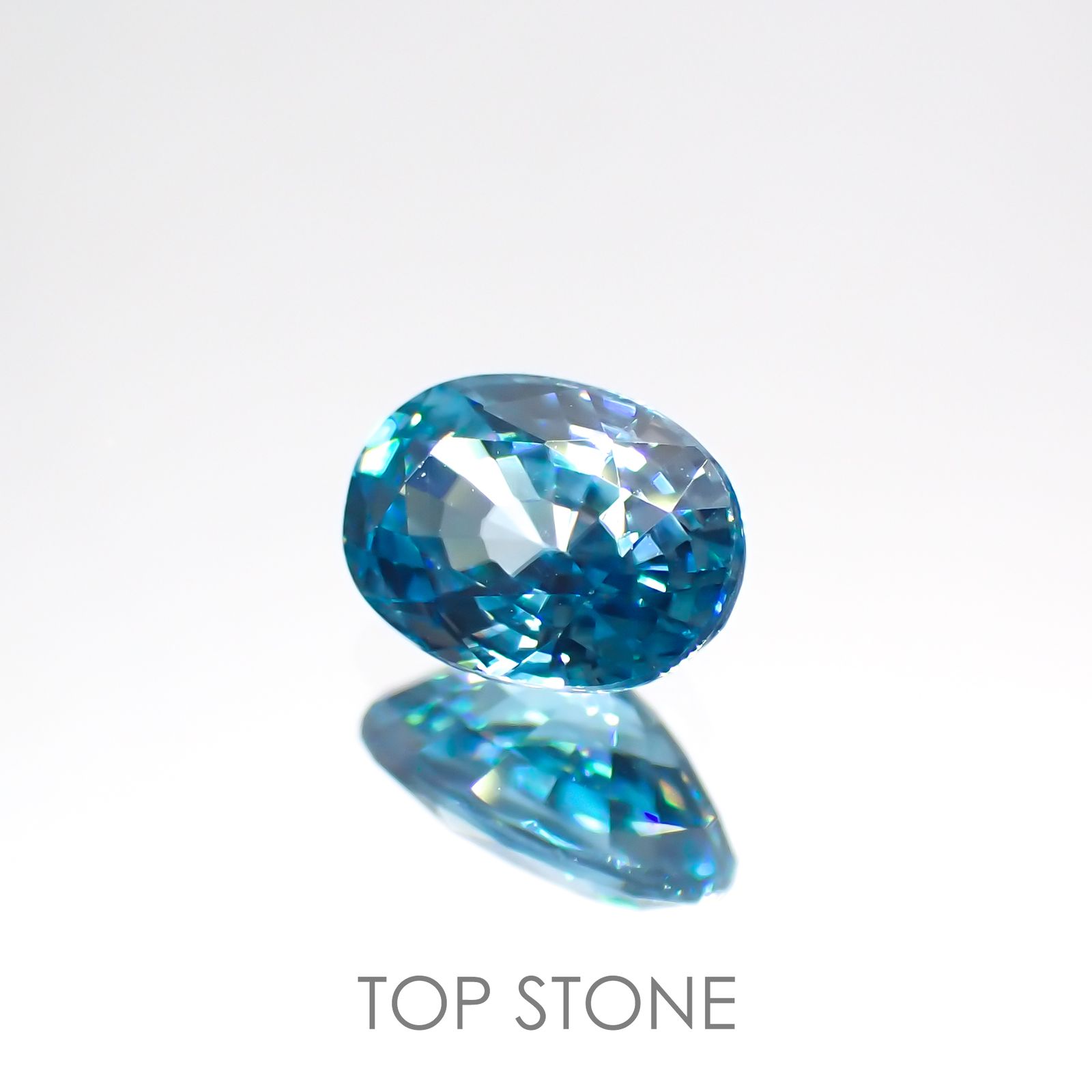 ブルージルコン(宝石名ジルコン) カンボジア産 1.35ct 識別済[20063104]7.1×5mm前後