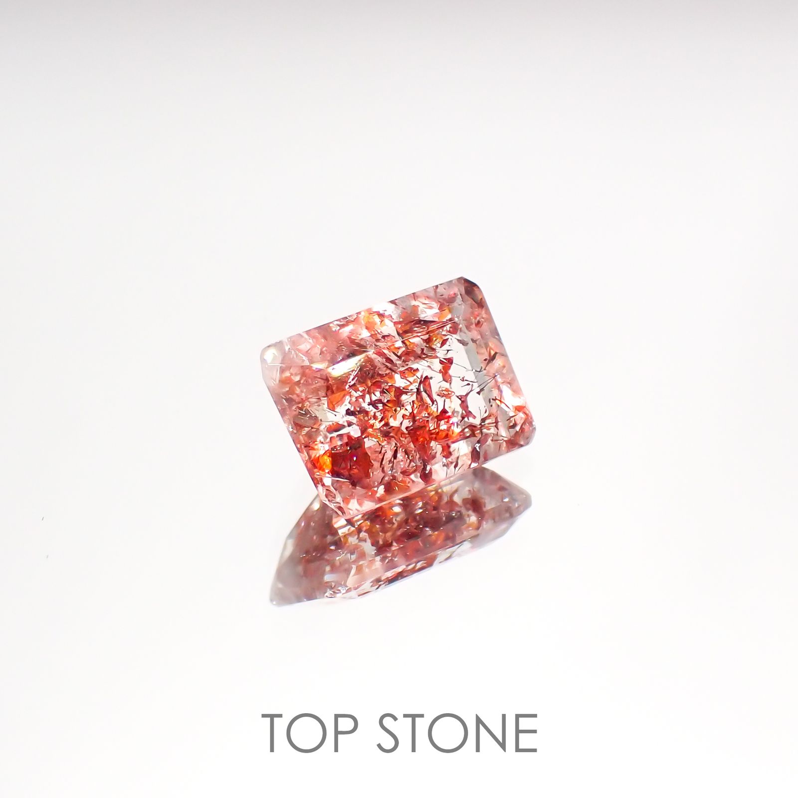 ファイヤークォーツ ナイジェリア産 1.89ct[220114755]8.8x6.6mm前後