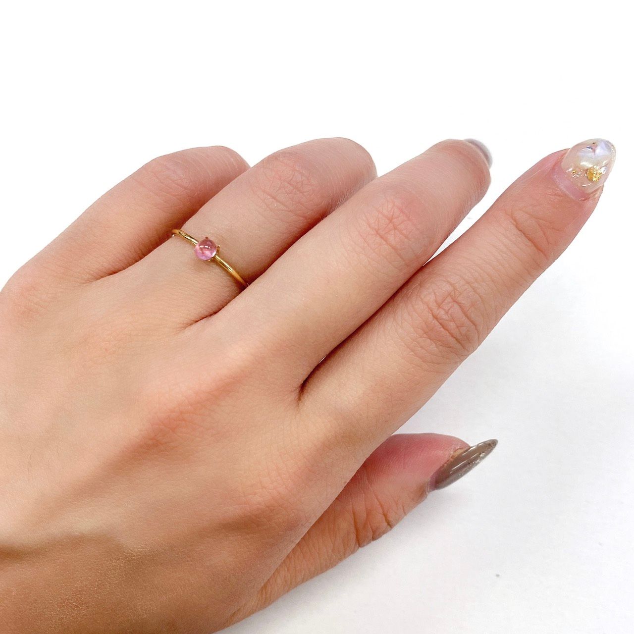 ペツォッタイト(ラズベリル) マダガスカル産 ルース 0.37ct[210510980]3.9×3.9mm前後
