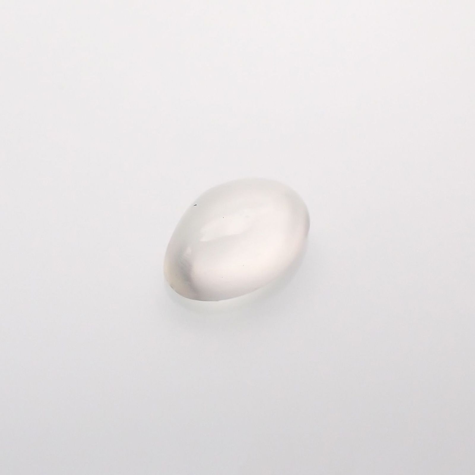 ムーンストーンキャッツアイ(宝石名ムーンストーン・キャッツアイ)インド産 識別済 0.36ct / 5.7x3.9mm前後 [220515790]