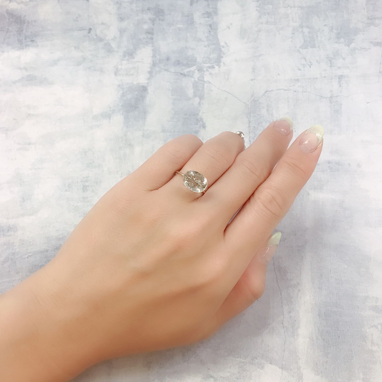 ◇甲州貴石切子Plus Three◇ティンカーベルクォーツ カード付き ブラジル産 2.85ct[220817421]11.5x8.6mm前後