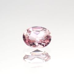 ピンクダイアスポア(宝石名ダイアスポア) アフガニスタン産 0.38ct 識別済[210912433]5.2×3.8mm前後