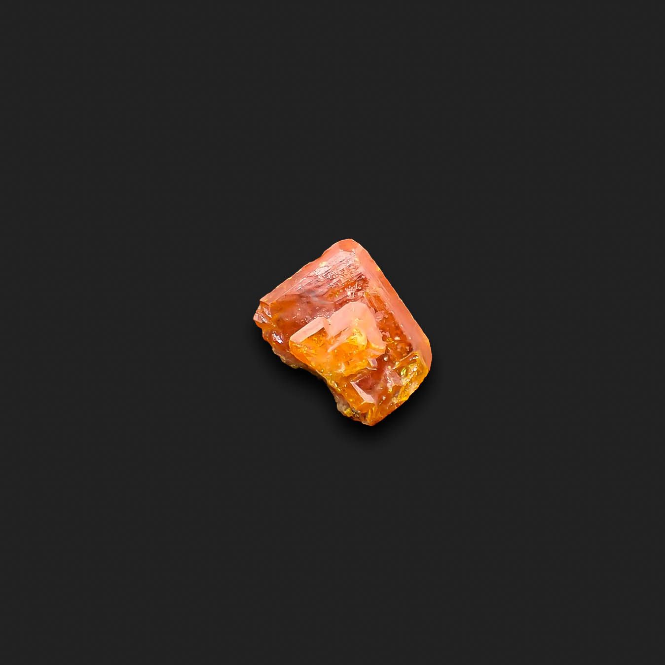 ウルフェナイト 原石 アメリカ・アリゾナ州・レッドクラウド鉱山産 9.33ct[230421825]15x12mm前後
