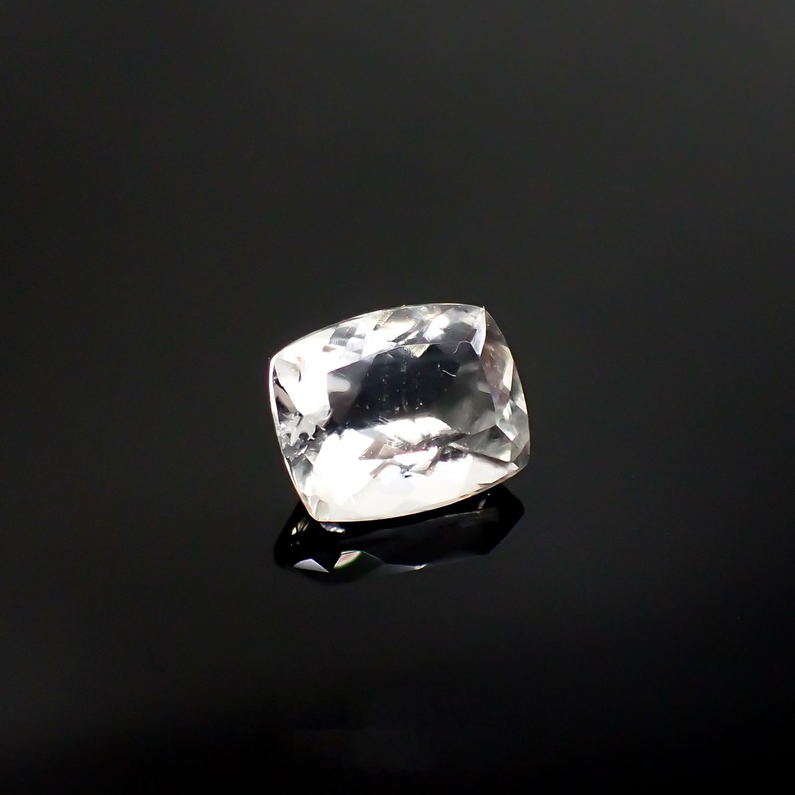 ハイアライトオパール(宝石名オパール)メキシコ産 2.247ct ソ付(彩珠)[231224963]9.8x7.8mm前後