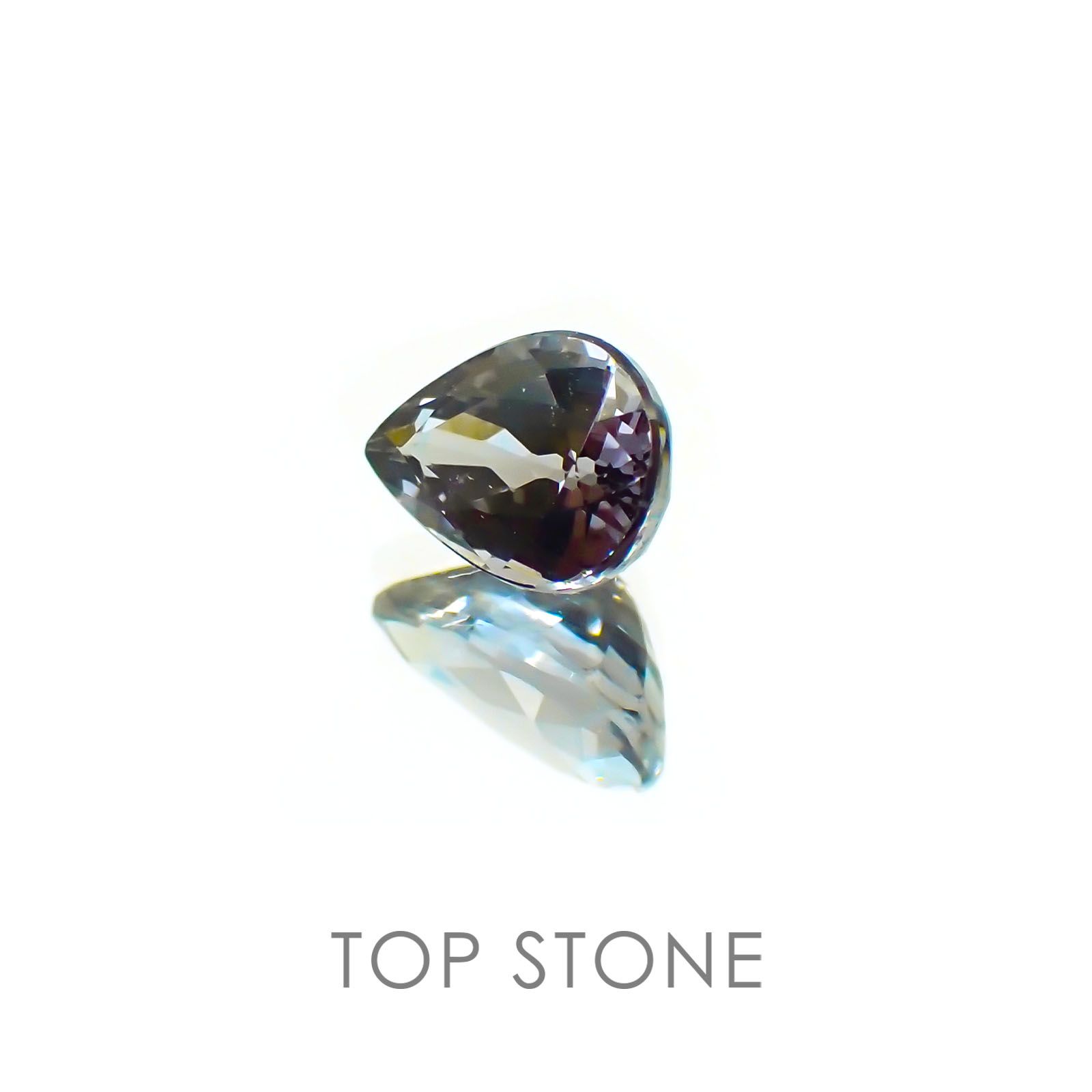 カラーチェンジガーネット(アレキタイプ) マダガスカル・ベキリー産 ルース 0.75ct[20129301]6.3×4.5mm前後