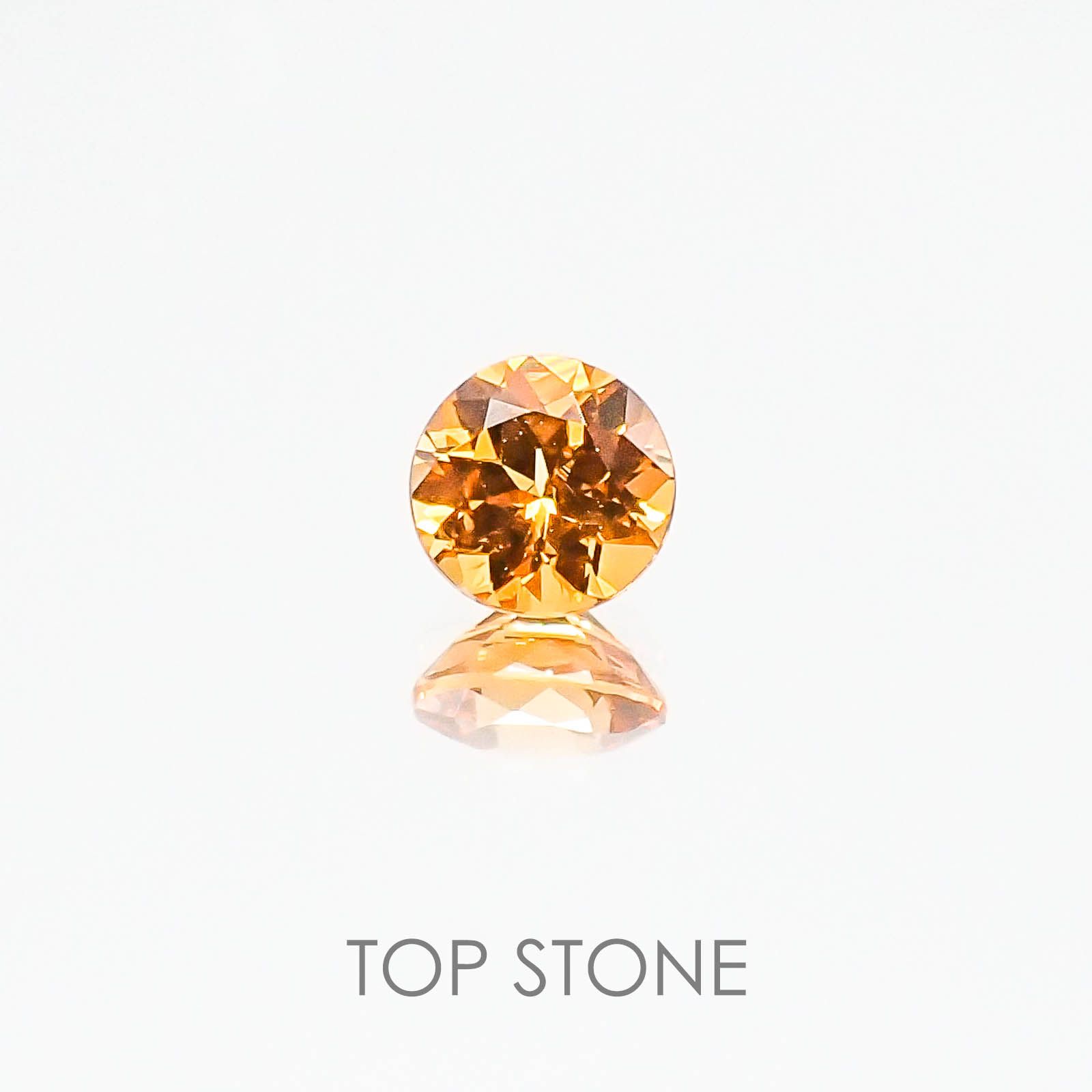 スペサルティンガーネット マンダリンオレンジカラー(宝石名スペサルティン・ガーネット) ケニア産 0.45ct 識別済[20084401]4.4×4.4mm前後