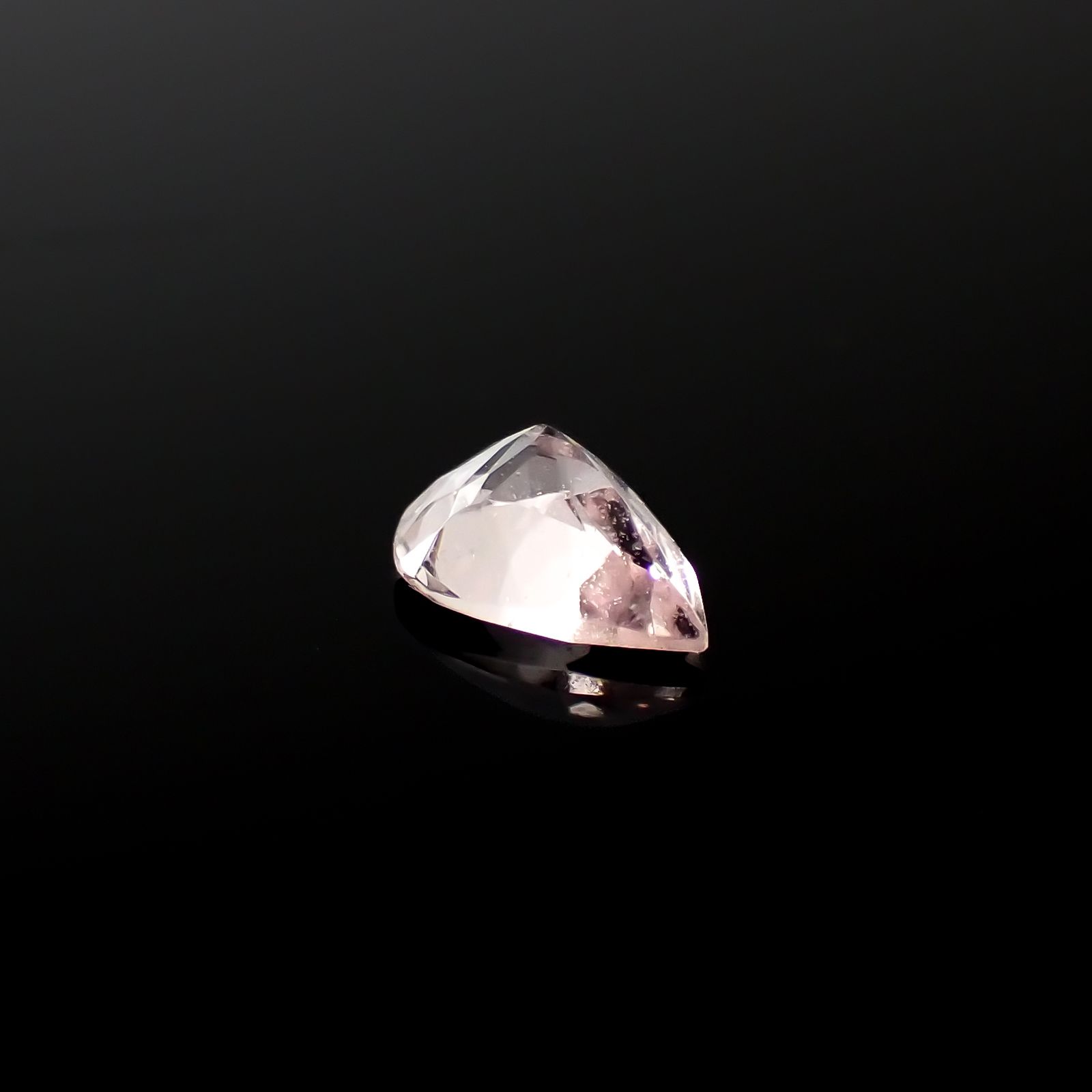 モルガナイト ブラジル産 0.54ct[240326766]7x4.9mm前後