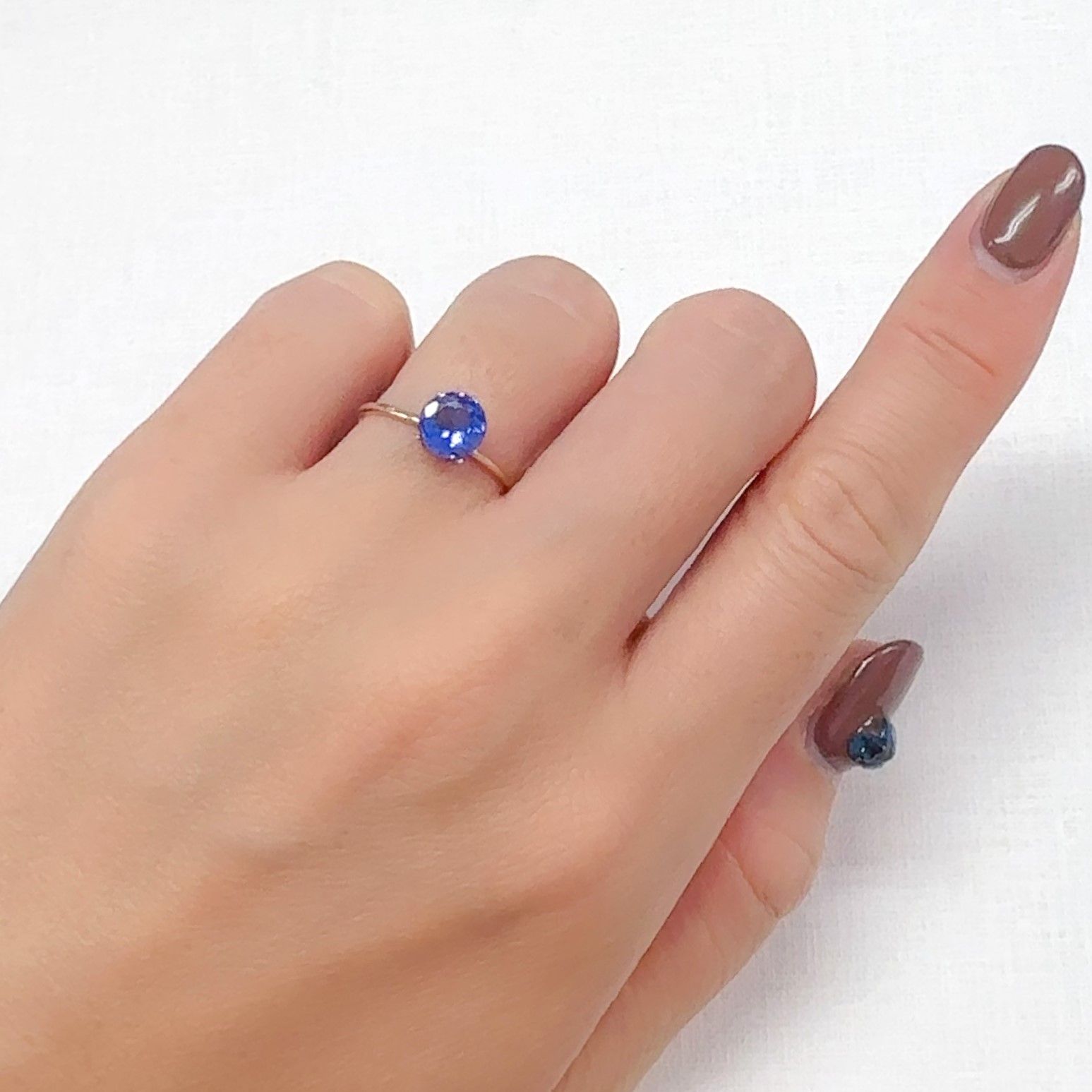 タンザナイト(宝石名タンザナイト)タンザニア産 0.78ct 識別済[240628332]6.5x6.5mm前後