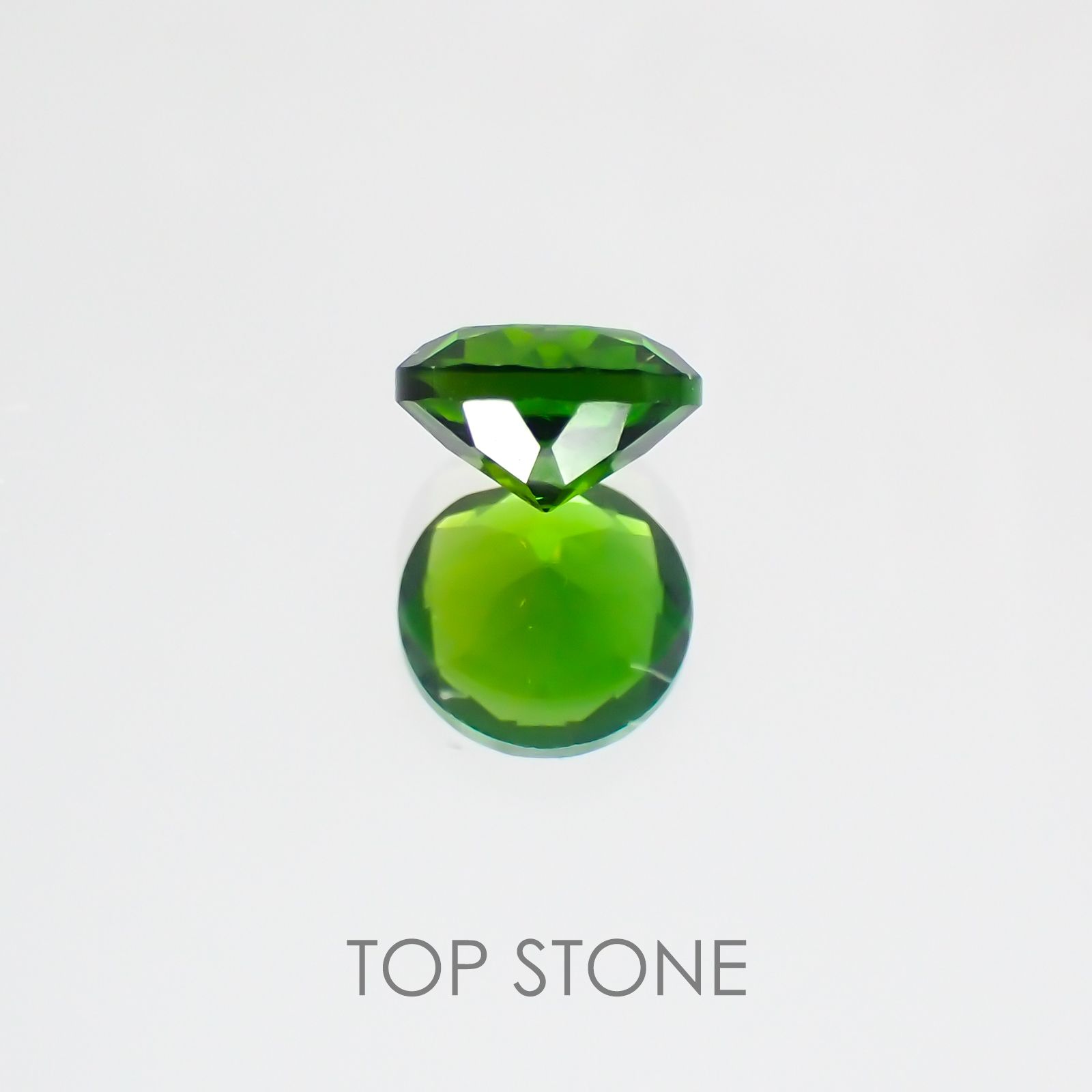 クロムダイオプサイド(宝石名クロム・ダイオプサイド) ロシア産 0.52ct 識別済[20128657]5.1×5mm前後