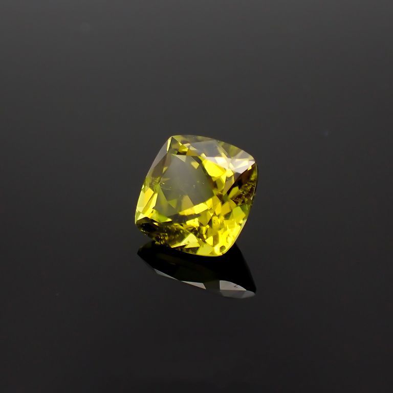 カナリートルマリン  ザンビア産 2.92ct[230220344]8.5x8.5mm前後