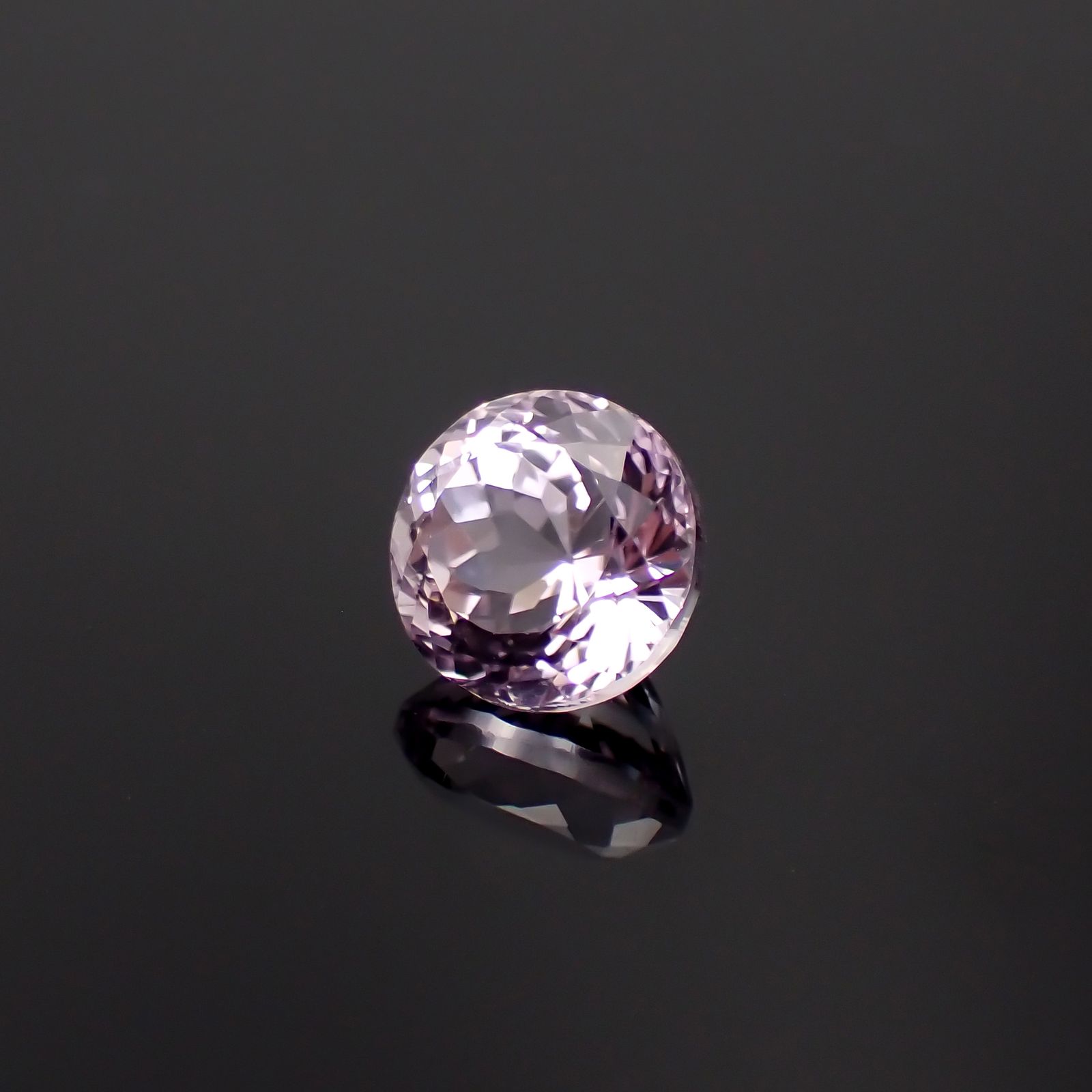 クンツァイト アフガニスタン産 2.58ct[231124349]7.9x7.9mm前後