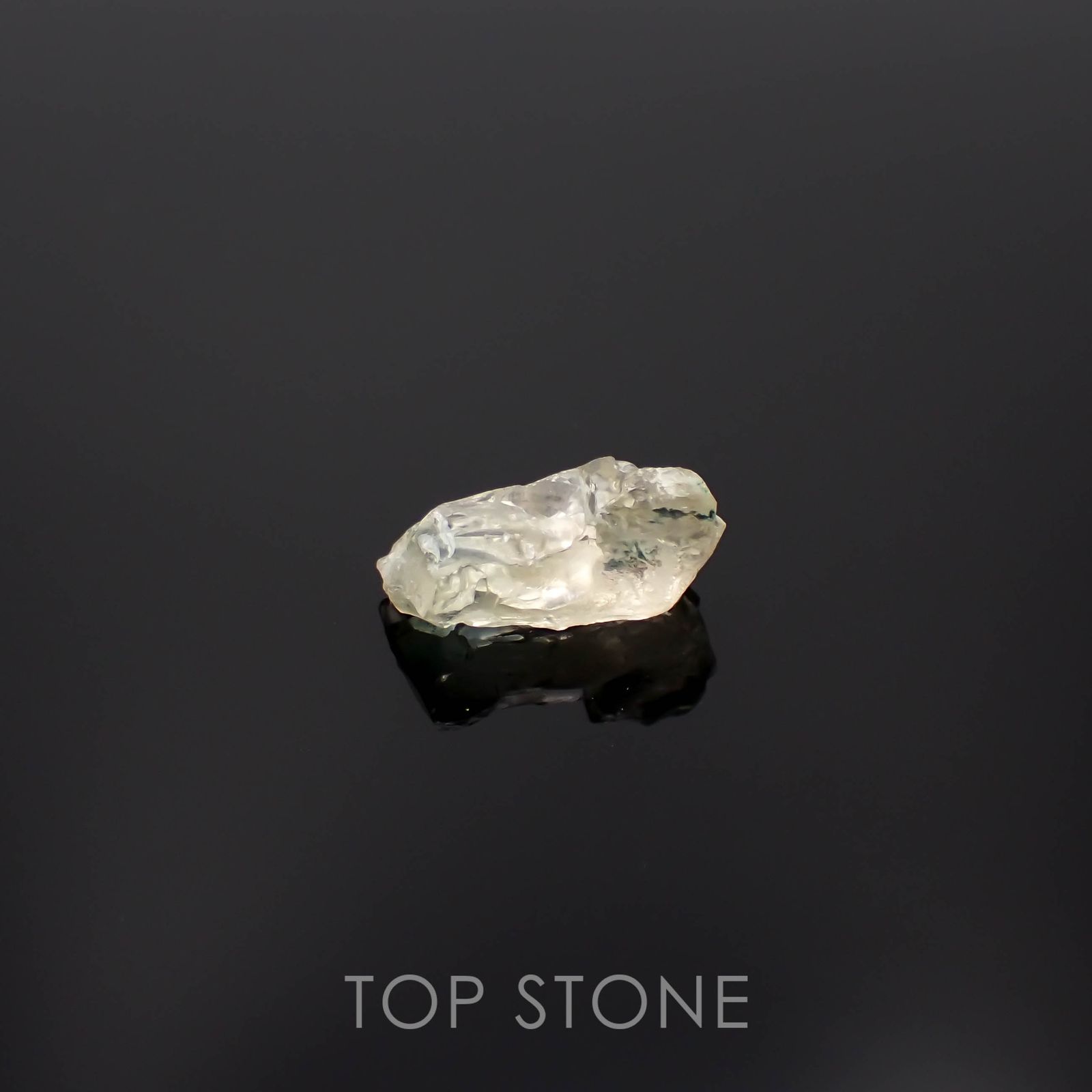 オレゴンサンストーン原石 アメリカ・オレゴン州産 5.00ct[230220423]15.1x9.1mm前後