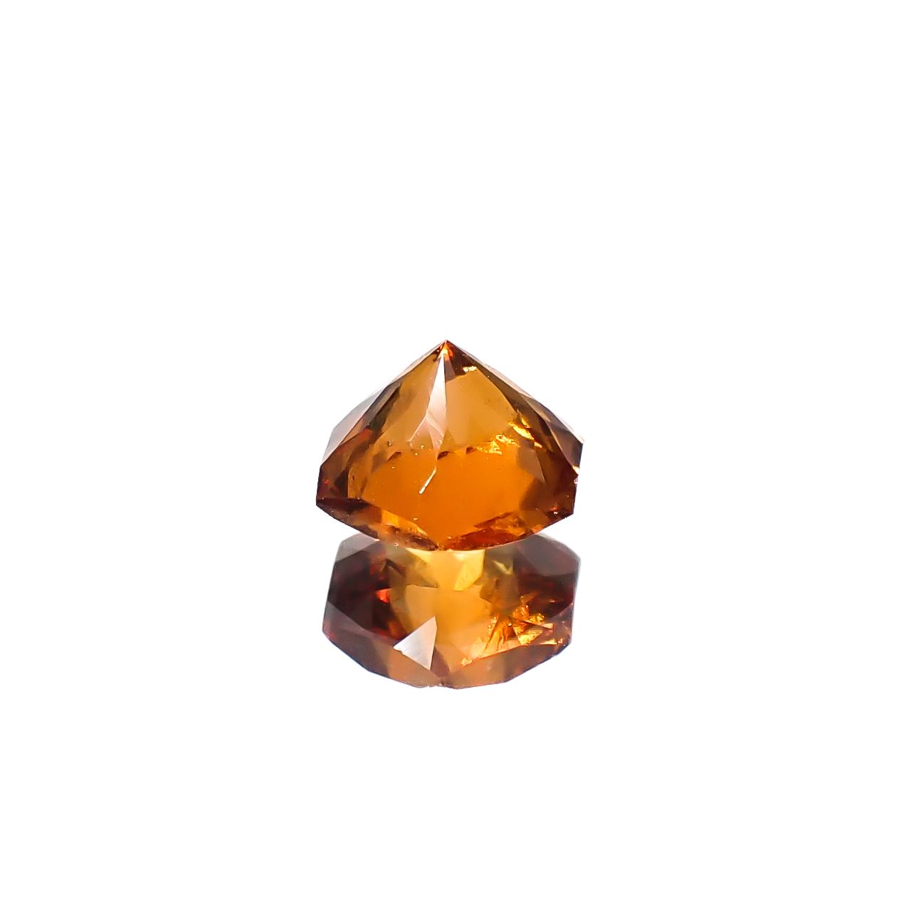 ◇ヘキサゴンカット◇ヘソナイトガーネット(宝石名ヘソナイト・ガーネット)スリランカ産 0.76ct 識別済[241129443]5.1x5mm前後