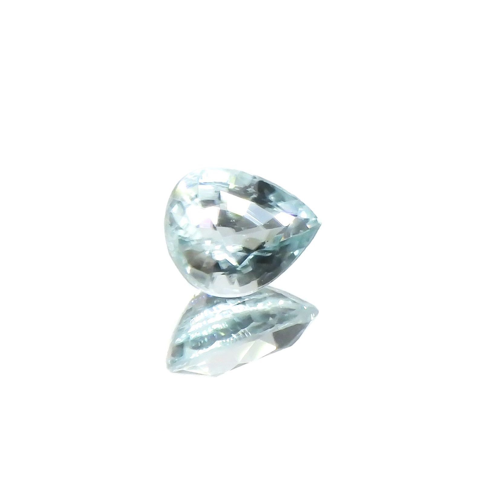 グランディディエライト(宝石名グランディディエライト)マダガスカル産 識別済 0.36ct / 5.4x4.2mm前後 [260417405]