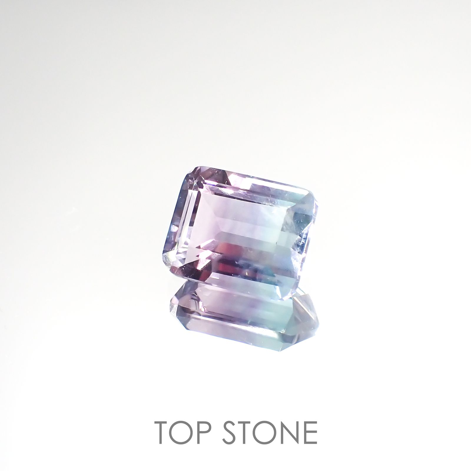 バイカラーフローライト ブラジル産 ルース 4.2ct[210913213]9.9×8mm前後