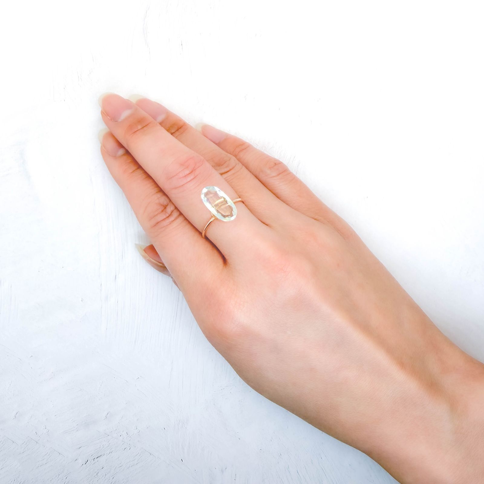 マラウイムーンストーン マラウイ共和国産 3.15ct / 14x7.3mm前後 [260331827]