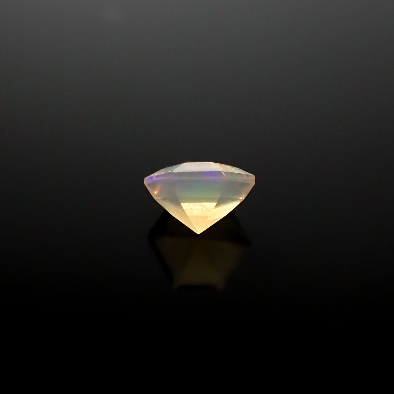 ◇ヘキサゴンカット◇エチオピアオパール エチオピア産 0.087ct[240226208]3.3x3.2mm前後