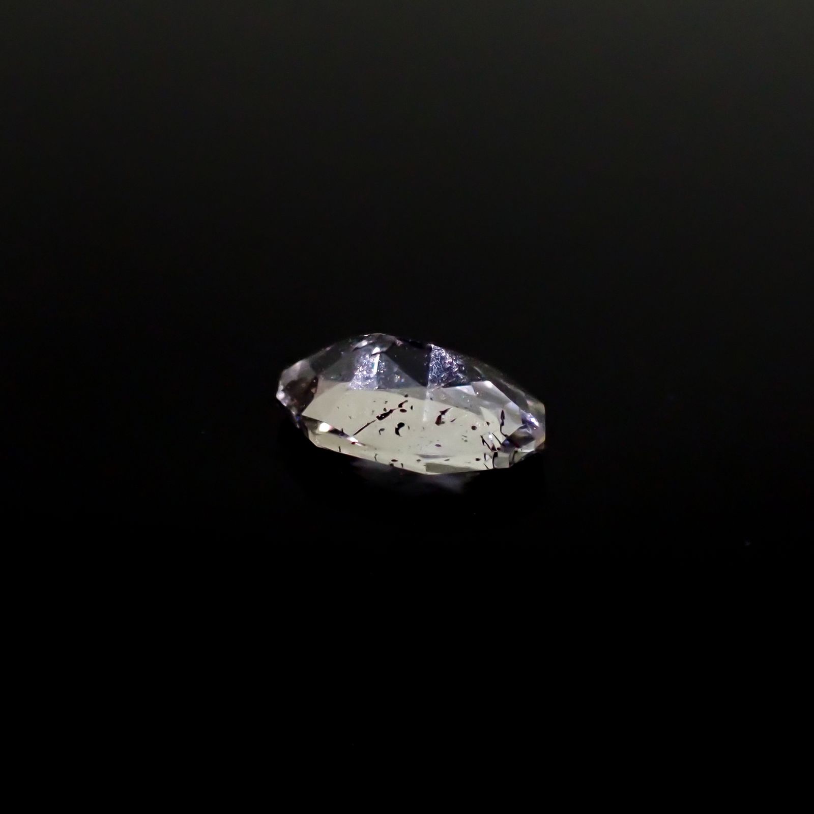 ◇カスタムカット◇ティンカーベルクォーツ ブラジル産 1.18ct[240628171]9.6x5.9mm前後