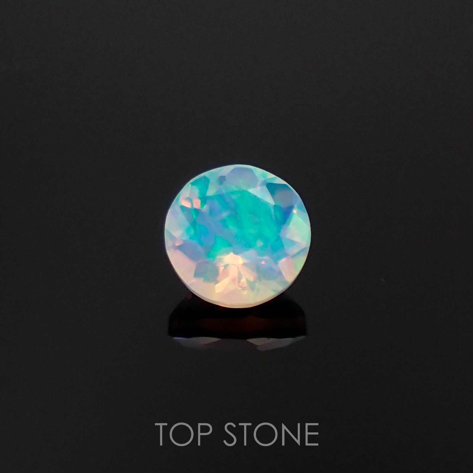 エチオピアオパール エチオピア産 0.58ct[230120030]6.1x6.1mm前後