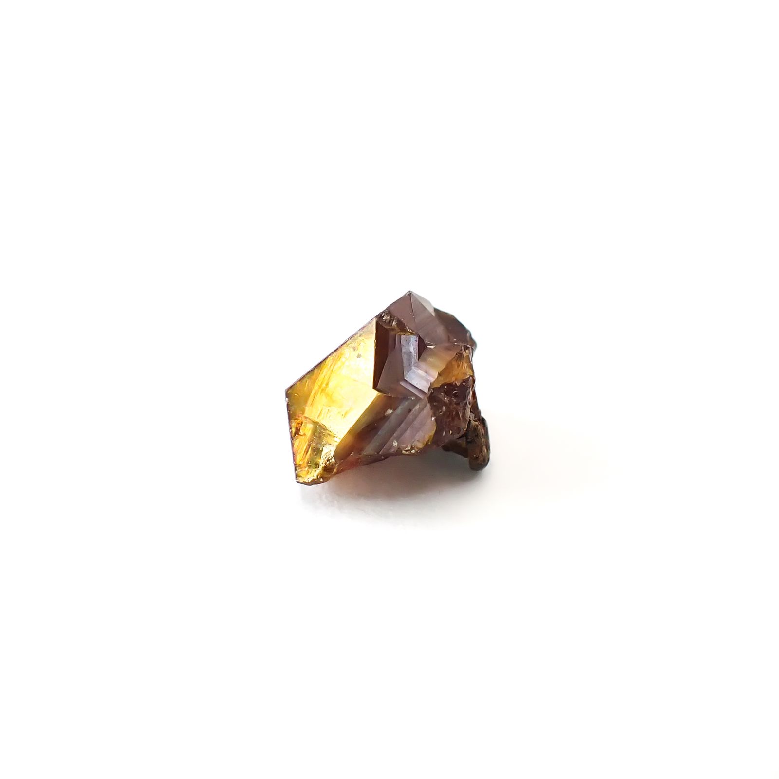 レインボーガーネット原石3個セット 日本・奈良県産 15.70ct(3pcs合計) / 7.1-10.4x7.0-9.7mm前後 [260432081]