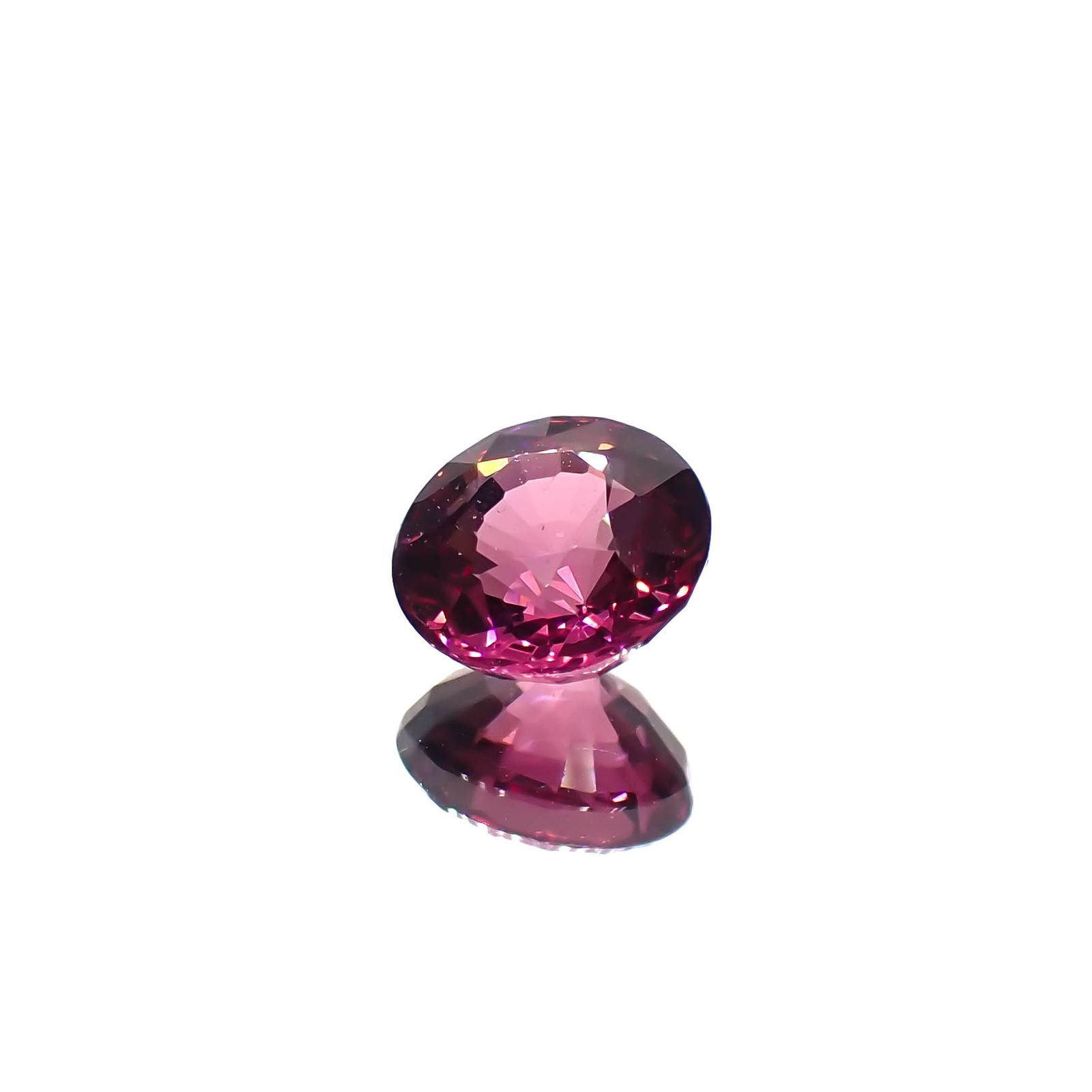 ロードライトガーネット(宝石名ロードライト・ガーネット)ブラジル産 1.28ct 識別済[230421583]6.4x6.4mm前後