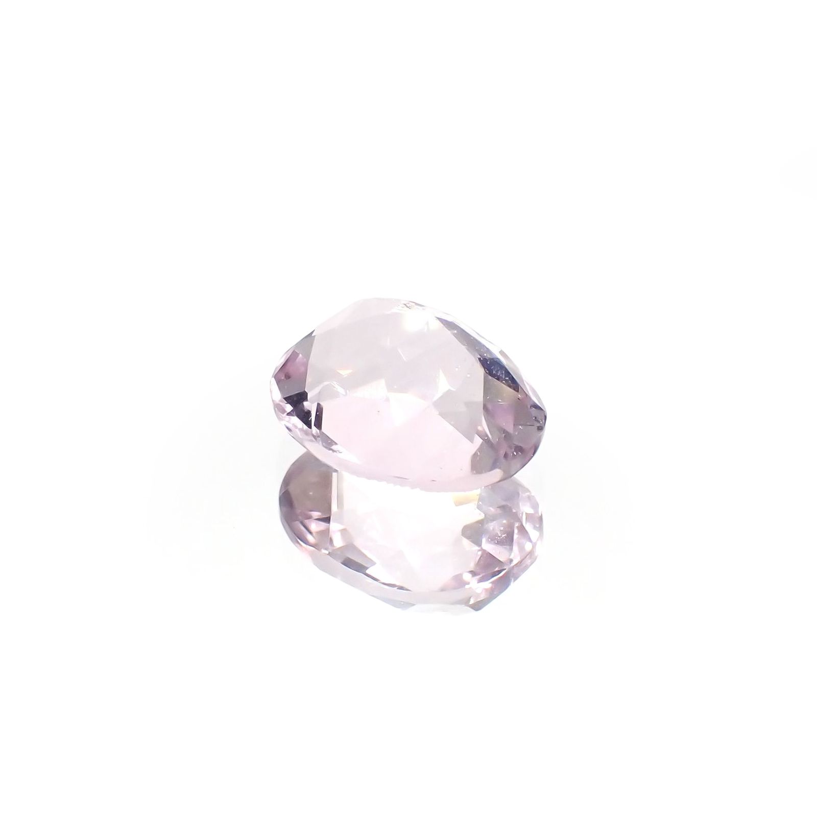 ピンクフローライト(宝石名フルオライト)ブラジル産 識別済 3.56ct / 10.3x8.2mm前後 [220115136]