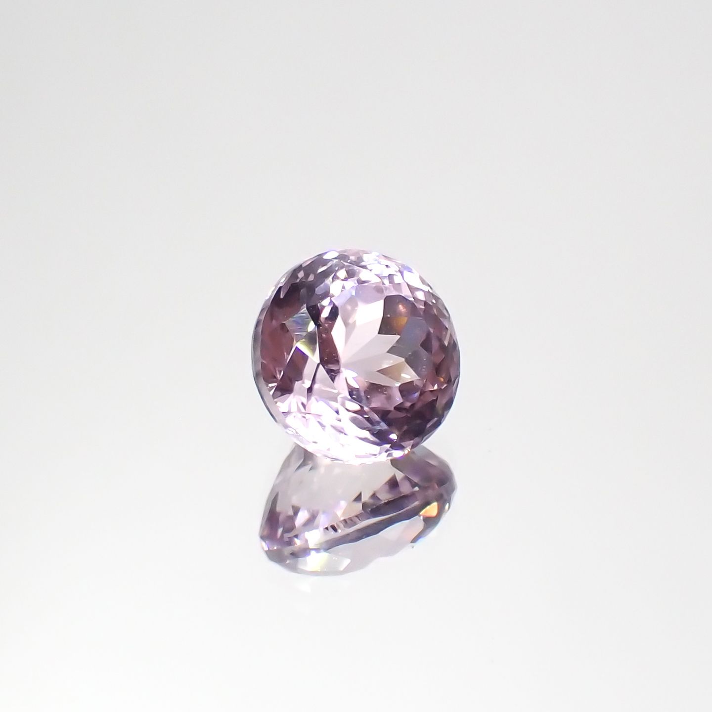クンツァイト アフガニスタン産 2.50ct[231124350]7.7x7.7mm前後
