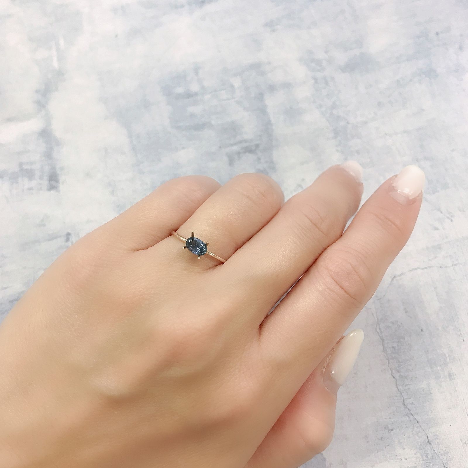 モンタナサファイア(宝石名サファイア)アメリカ・モンタナ州産 0.48ct 識別済[220616651]5.8x3.8mm前後