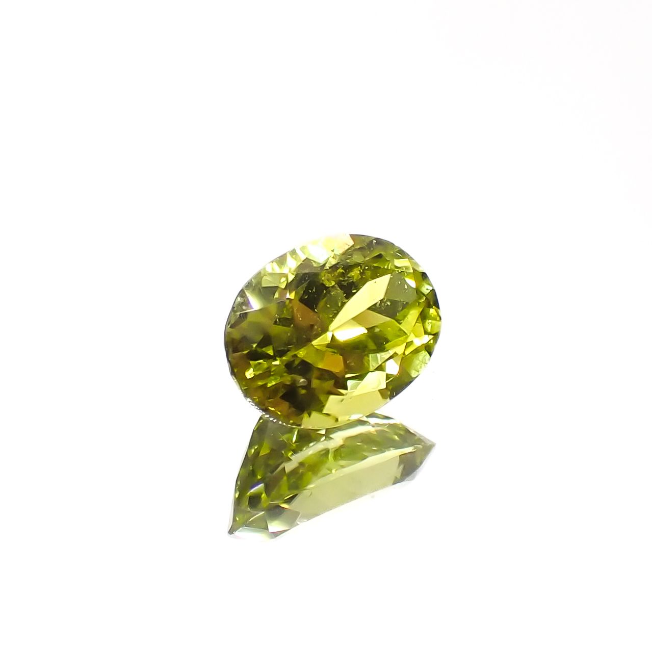 カナリートルマリン ザンビア・カナリー鉱山産 0.88ct[230823140]7.1x5.1mm前後