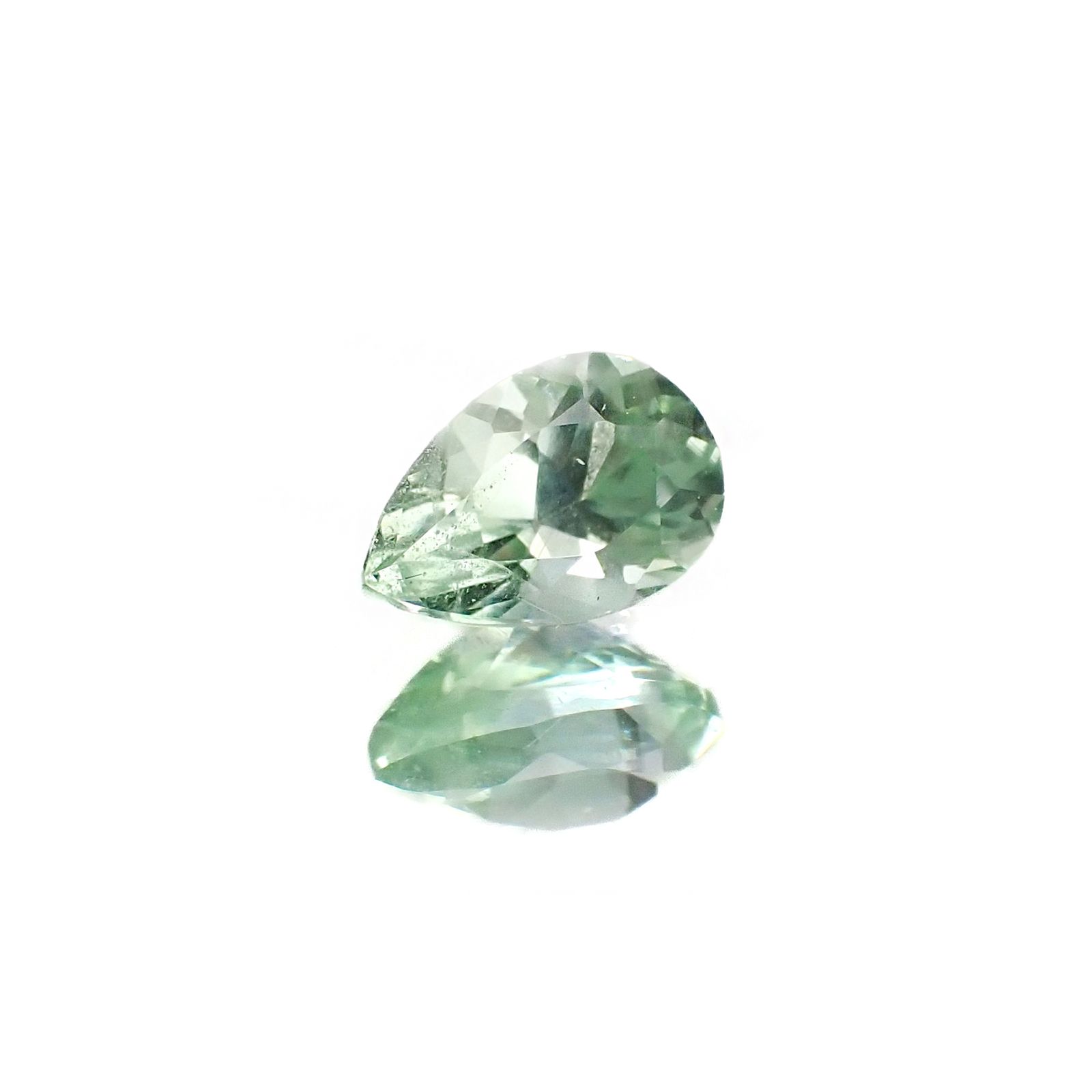 バナジウムコーネルピン(宝石名コーネルピン)タンザニア・タンガ州産 識別済 1.02ct / 7.6x5.1mm前後 [220716902]