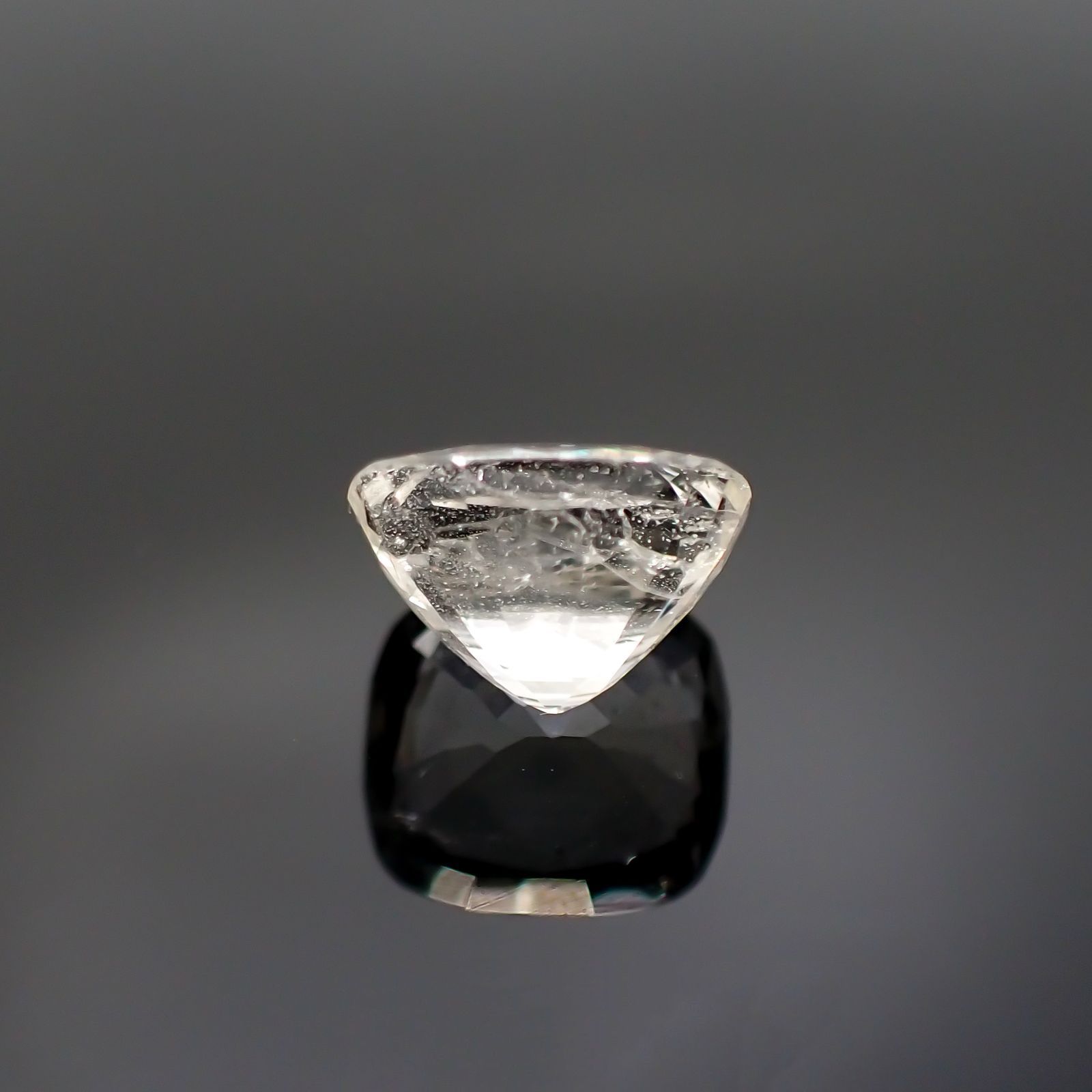 ジェレメジェバイト(宝石名エレメージェバイト) ビルマ産 2.583ct ソ付(彩珠)[19111877]7.5×8.6mm前後