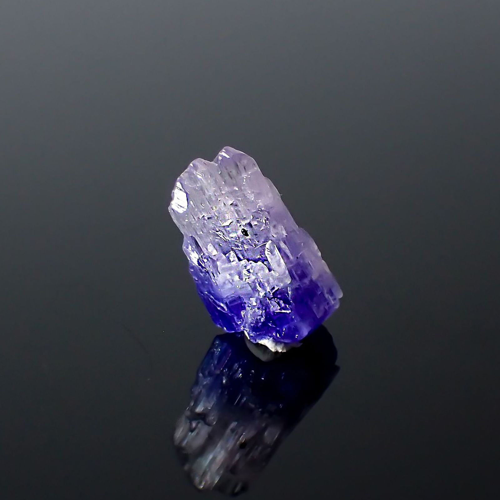 バイカラータンザナイト 原石 タンザニア産 3.77ct / 14x8mm前後 [260424989]