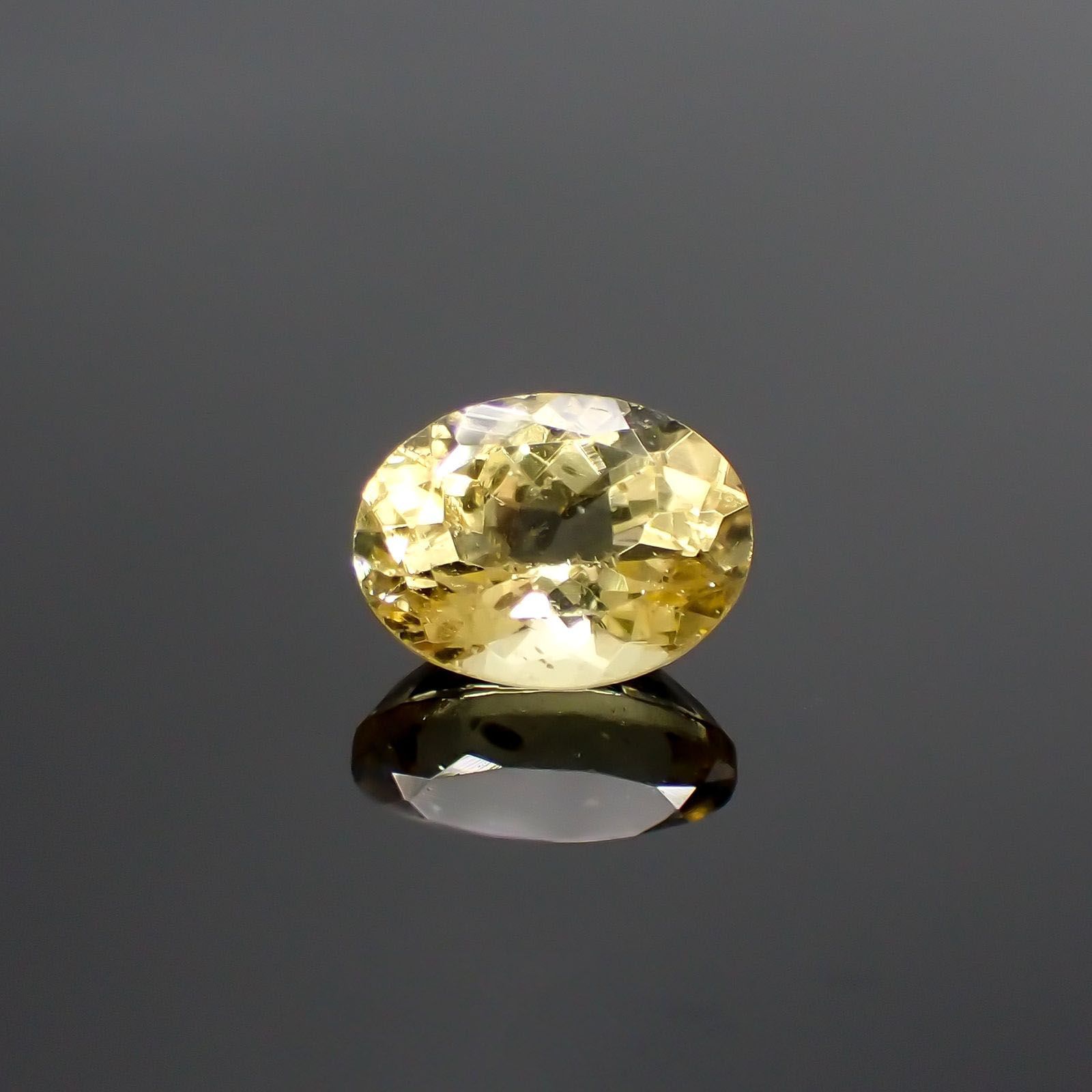 レモンイエローアパタイト(宝石名アパタイト) メキシコ産 1.39ct 識別済[210913229]8×6.1mm前後
