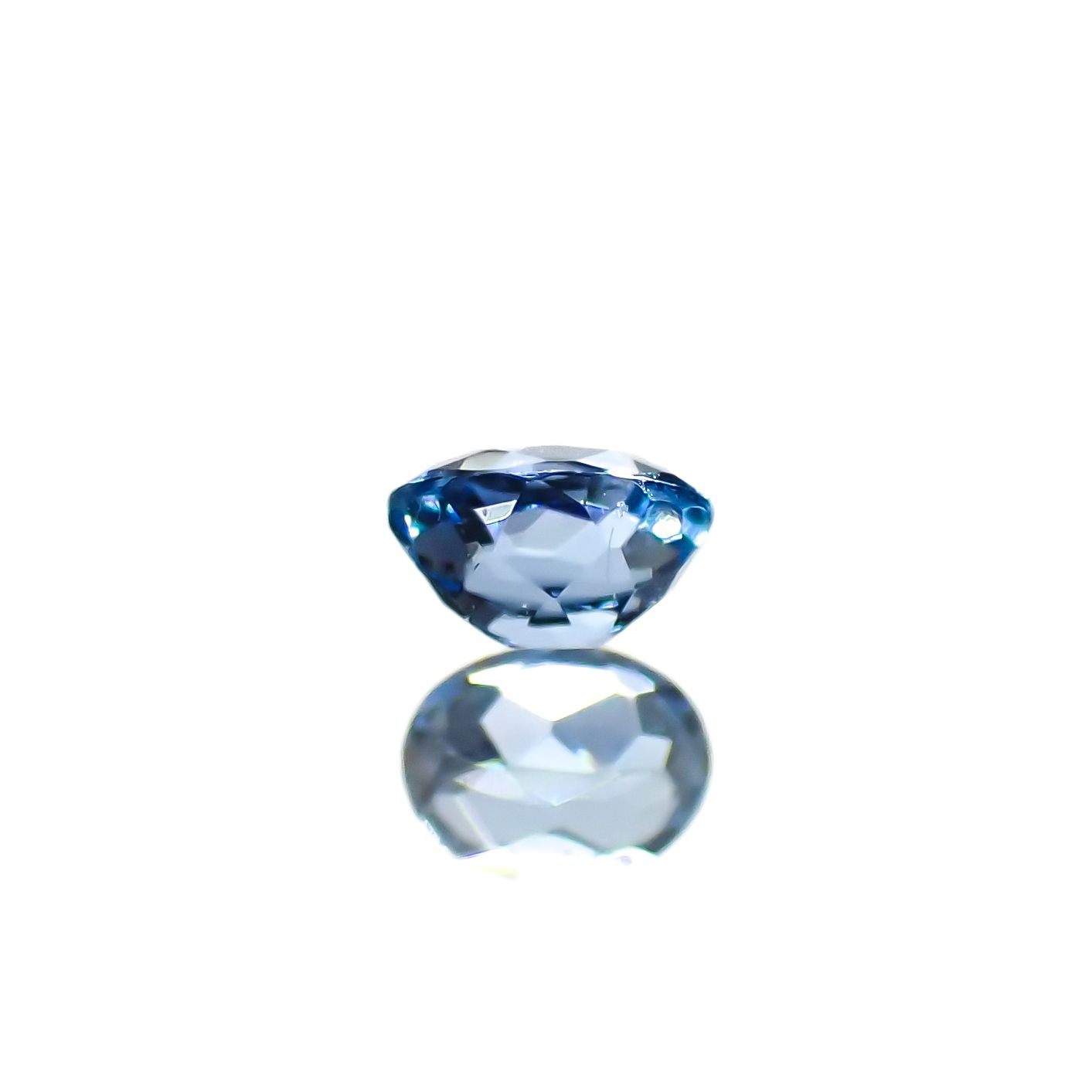タトゥーアクアマリン ブラジル・ミナスジェライス州タトゥー鉱山産 0.083ct[240226063]3x2.4mm前後
