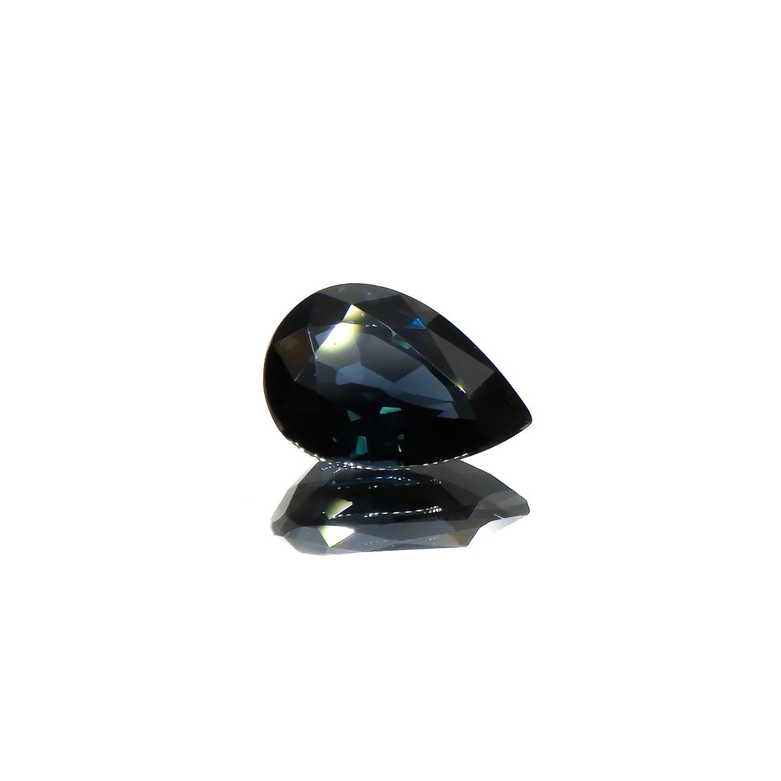 コバルトブルースピネル(宝石名ブルー・スピネル)スリランカ産 ソ付(日独) 1.136ct / 8.1x5.59mm前後 [260717492]