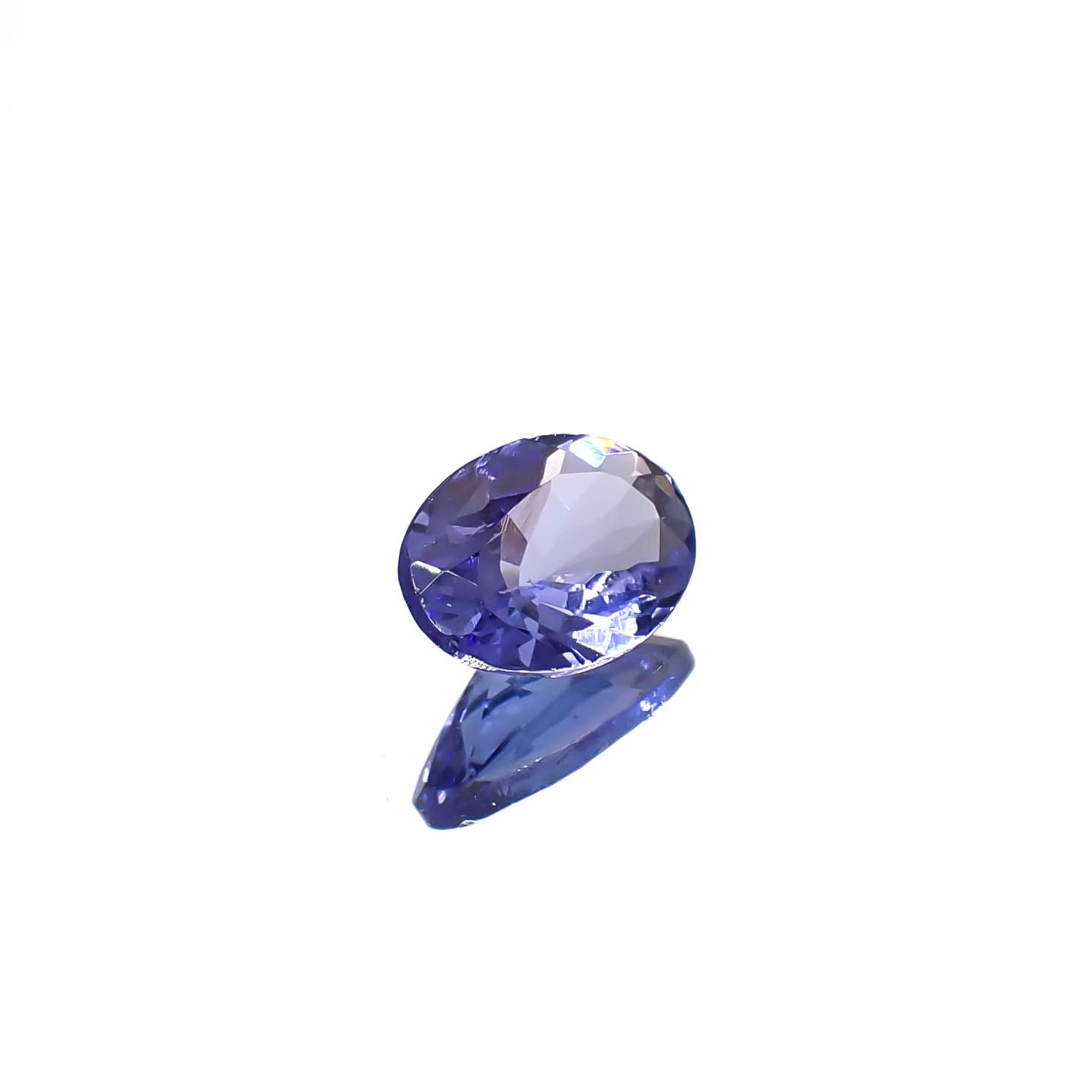 タンザナイト(宝石名タンザナイト)タンザニア産 0.64ct 識別済[240627887]6.9x4.8mm前後