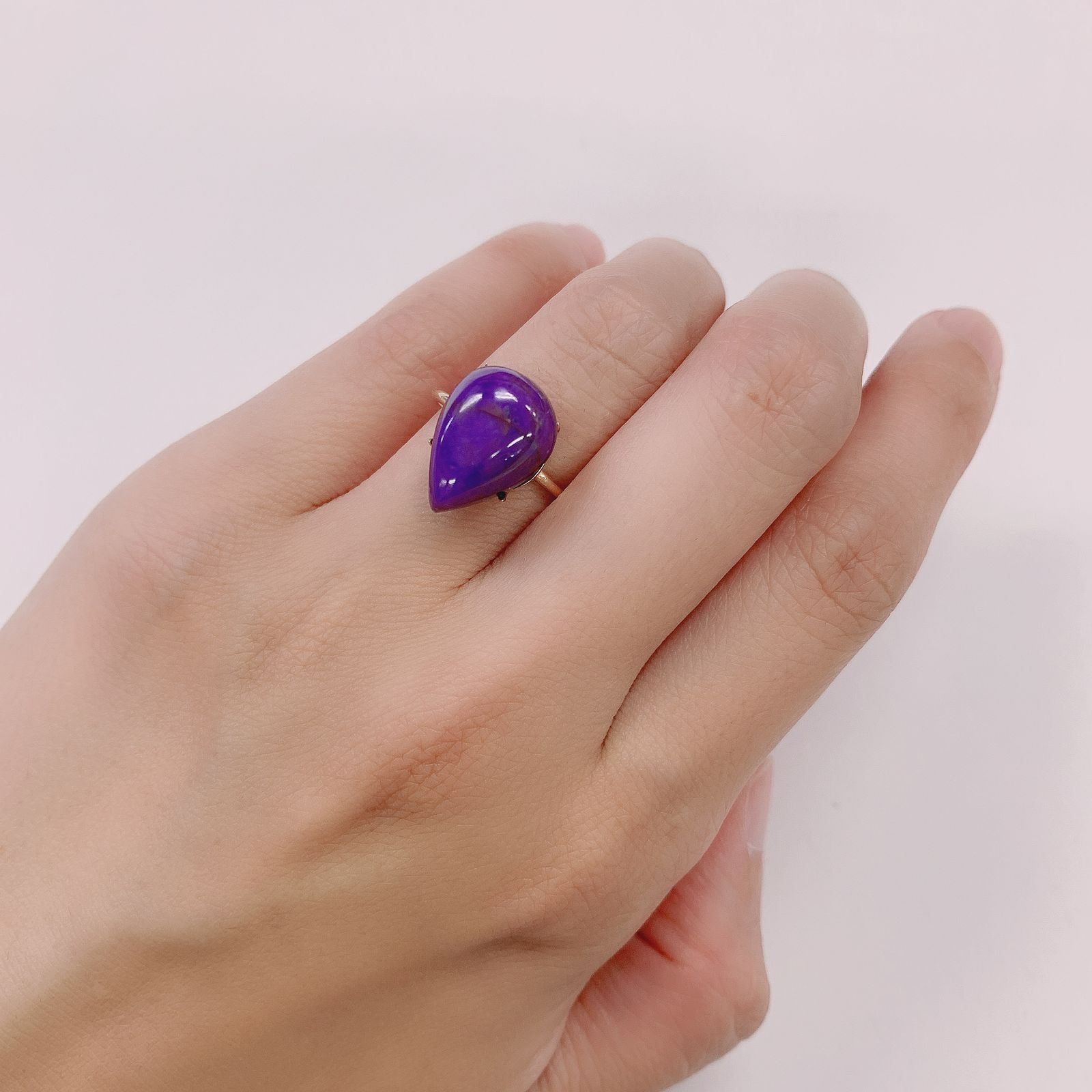 スギライト 南アフリカ産 7.02ct[210812875]14.4×10.2mm前後