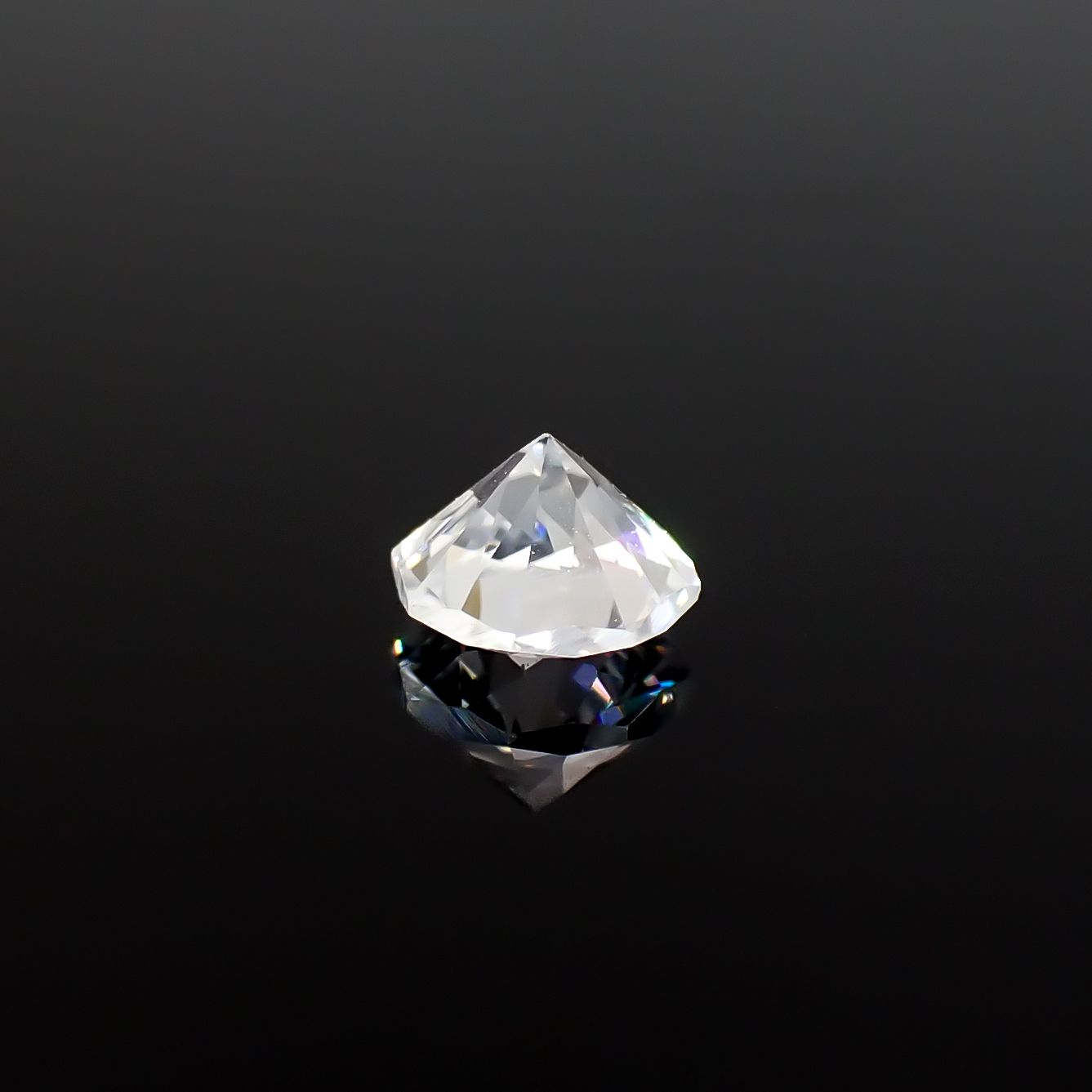 ◇オクタゴンカット◇カラーレスジルコン(宝石名ホワイト・ジルコン)スリランカ/カンボジア産 識別済 0.79ct / 4.9x4.8mm前後 [251231386]