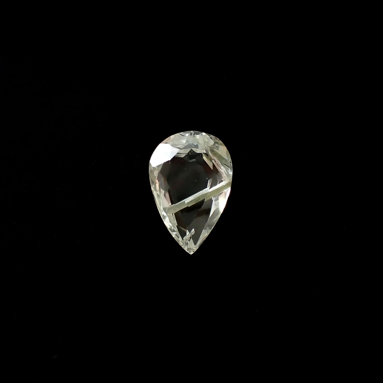 アパタイトイントパーズ(宝石名アパタイト イン トパーズ)ブラジル産 11.67ct 識別済[240225926]17x11.5mm前後