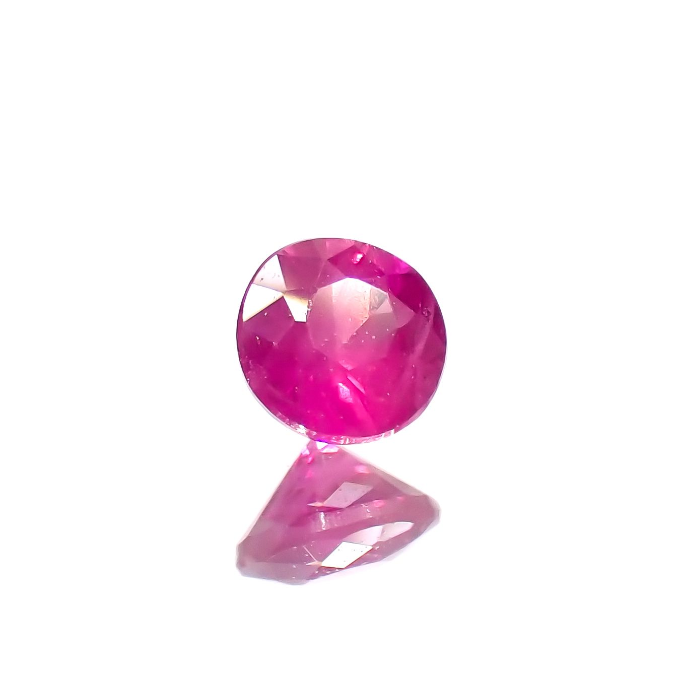 ルビー(宝石名ルビー)タイ/ミャンマー産 0.12ct 識別済[230321299]2.8x2.7mm前後