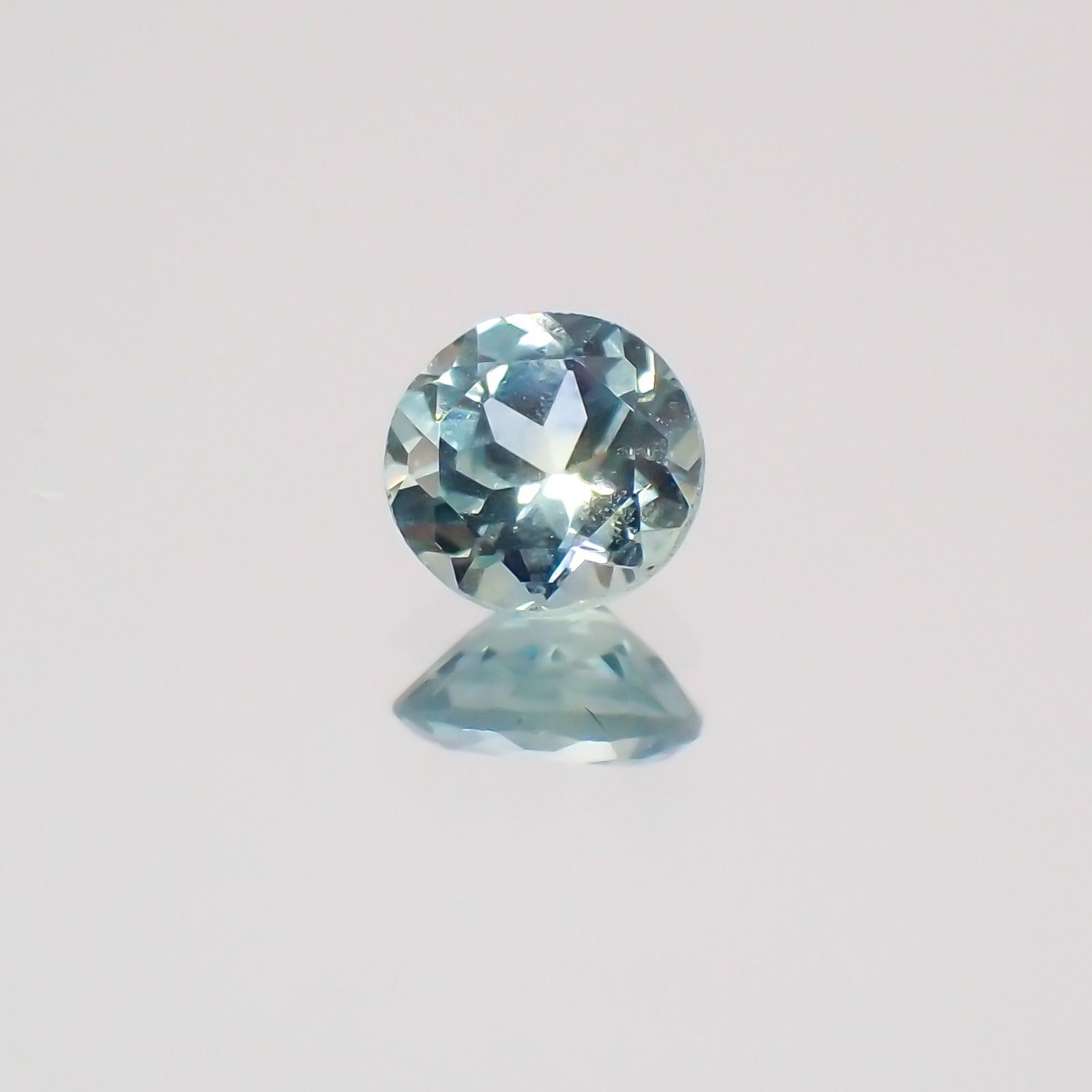 モンタナサファイア アメリカ産 ルース 0.24ct[21039903]3.5×3.5mm前後