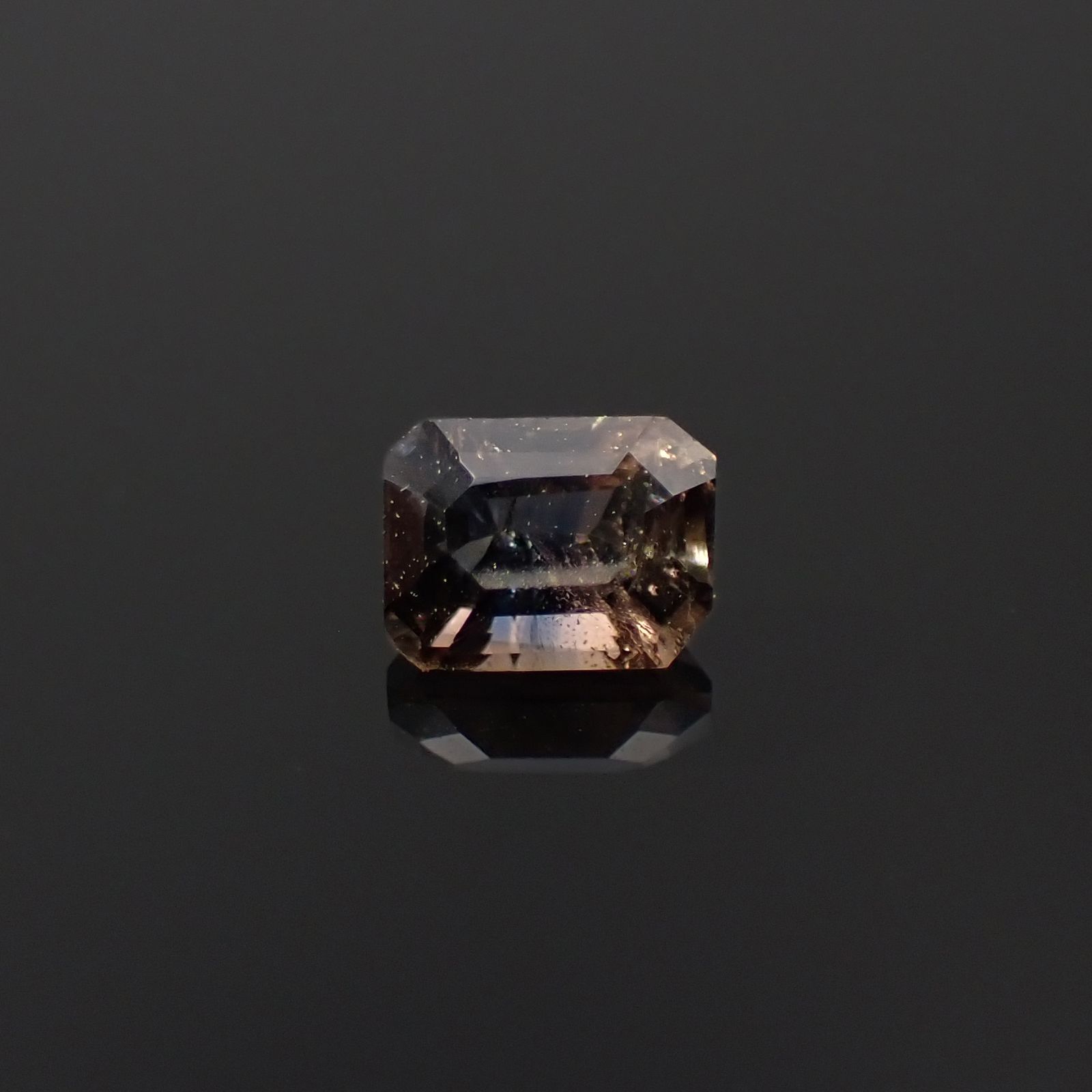 ブルーティントアキシナイト パキスタン産 0.23ct[231224653]3.8x2.9mm前後