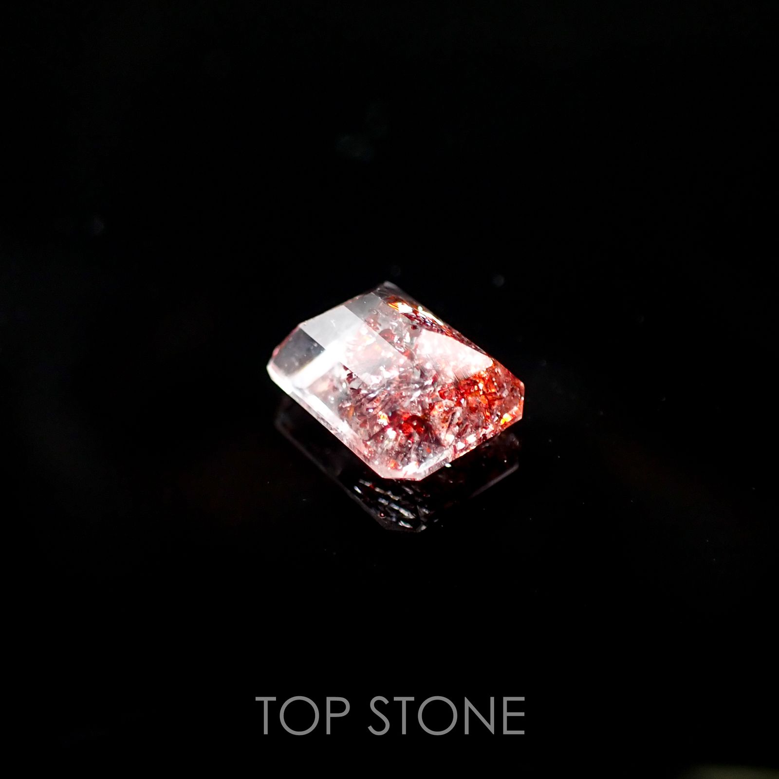 ファイヤークォーツ ナイジェリア産 ルース 1.5ct[210510709]7.9×6.1mm前後