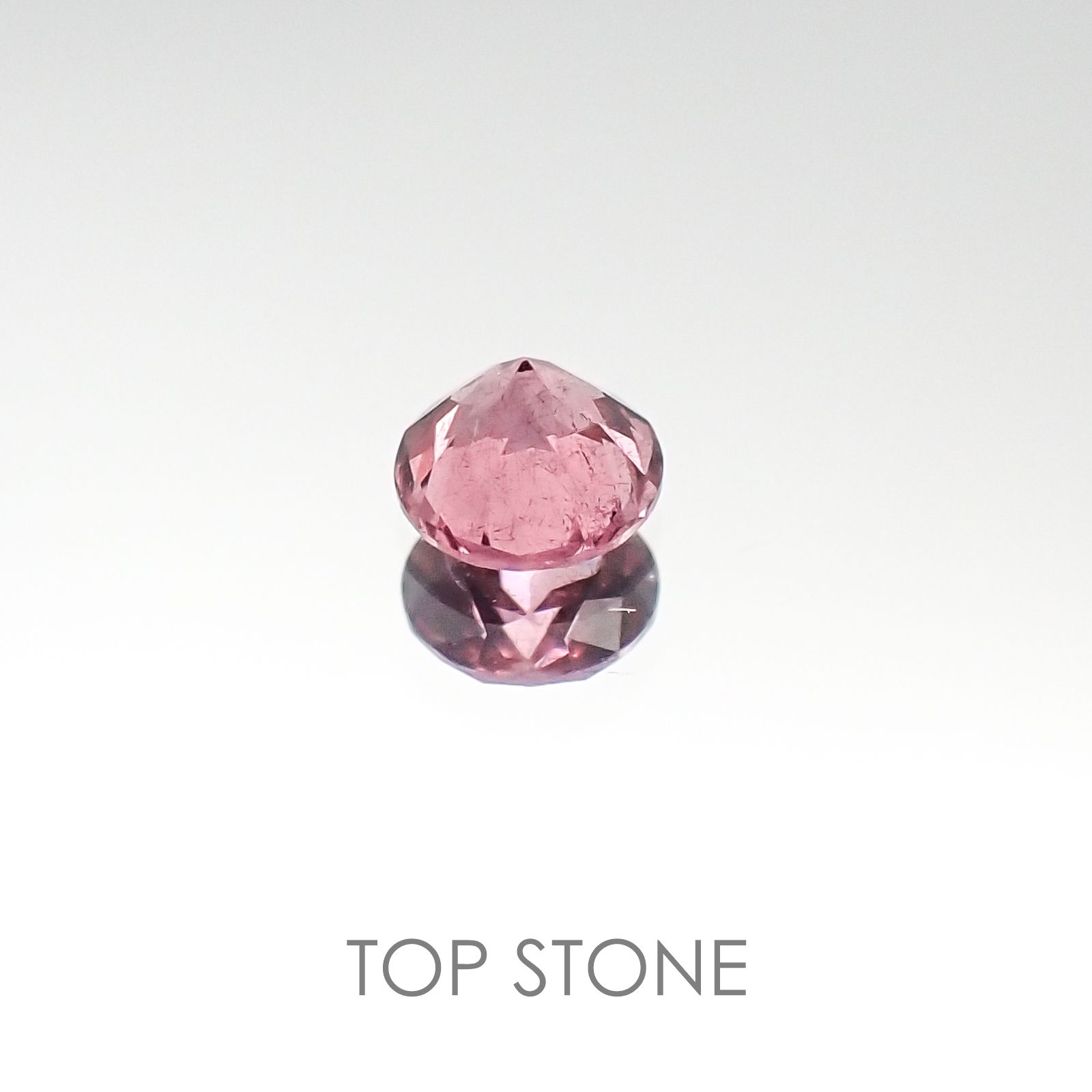 マラヤガーネット タンザニア産 ルース 0.22ct[20095337]3.5×3.5mm前後