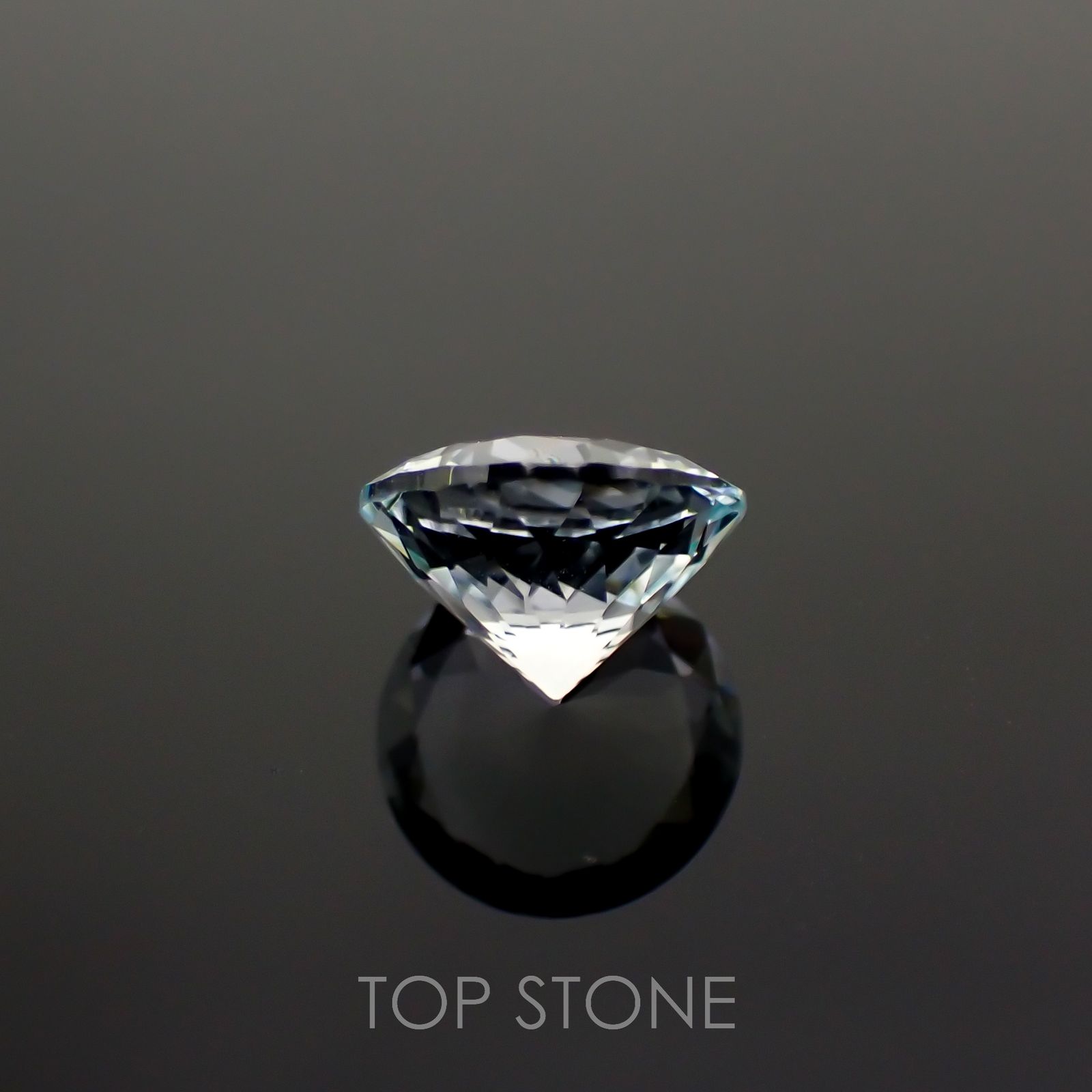 ブルートパーズ スリランカ産 3.81ct[221018563]9.8x9.7mm前後