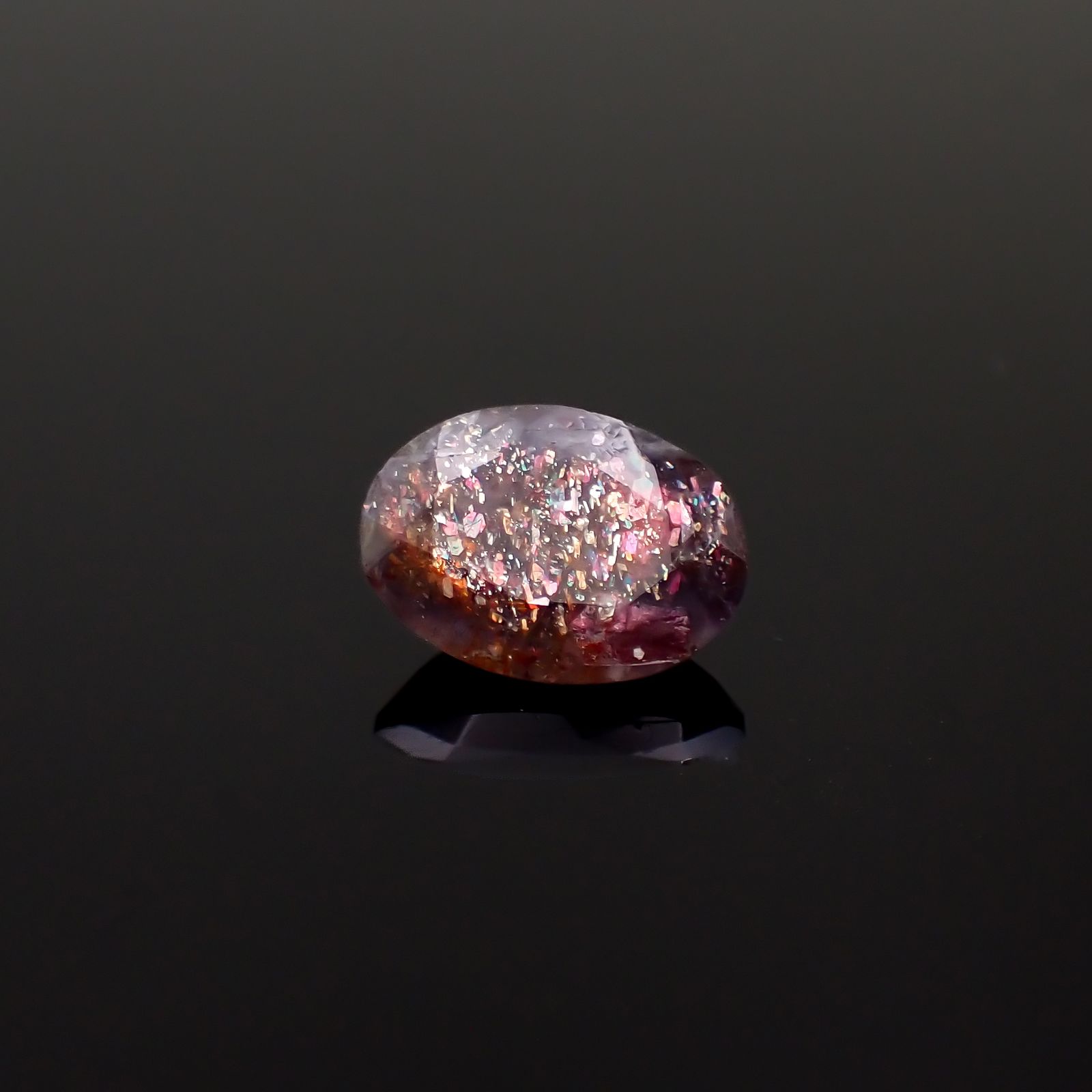 ブラッドショットアイオライト インド産 1.97ct[230923347]10.5x7.5mm前後