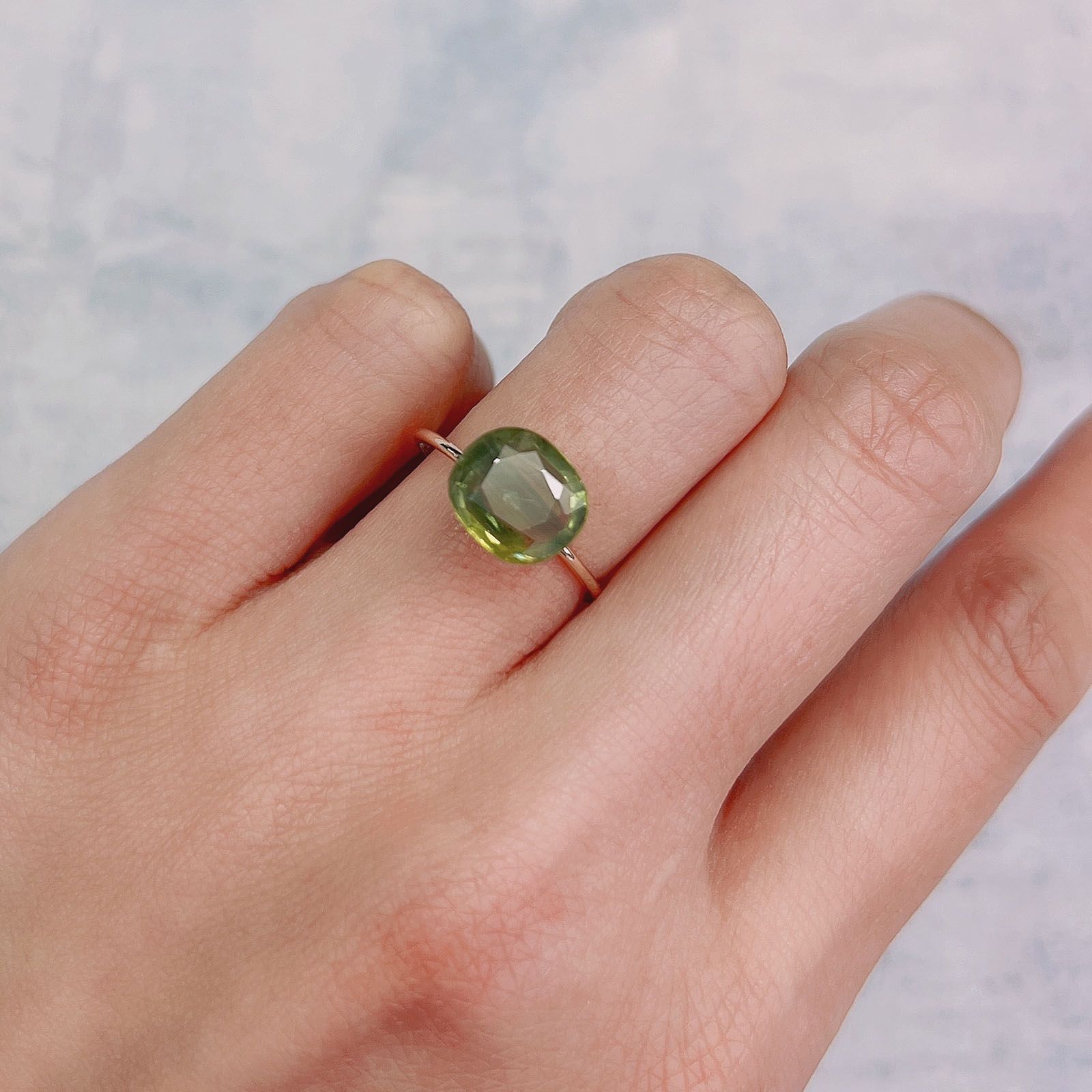 パーティカラーサファイア(宝石名パーティカラード・サファイア)タイ産 2.69ct 識別済[220717130]9.3x8.2mm前後
