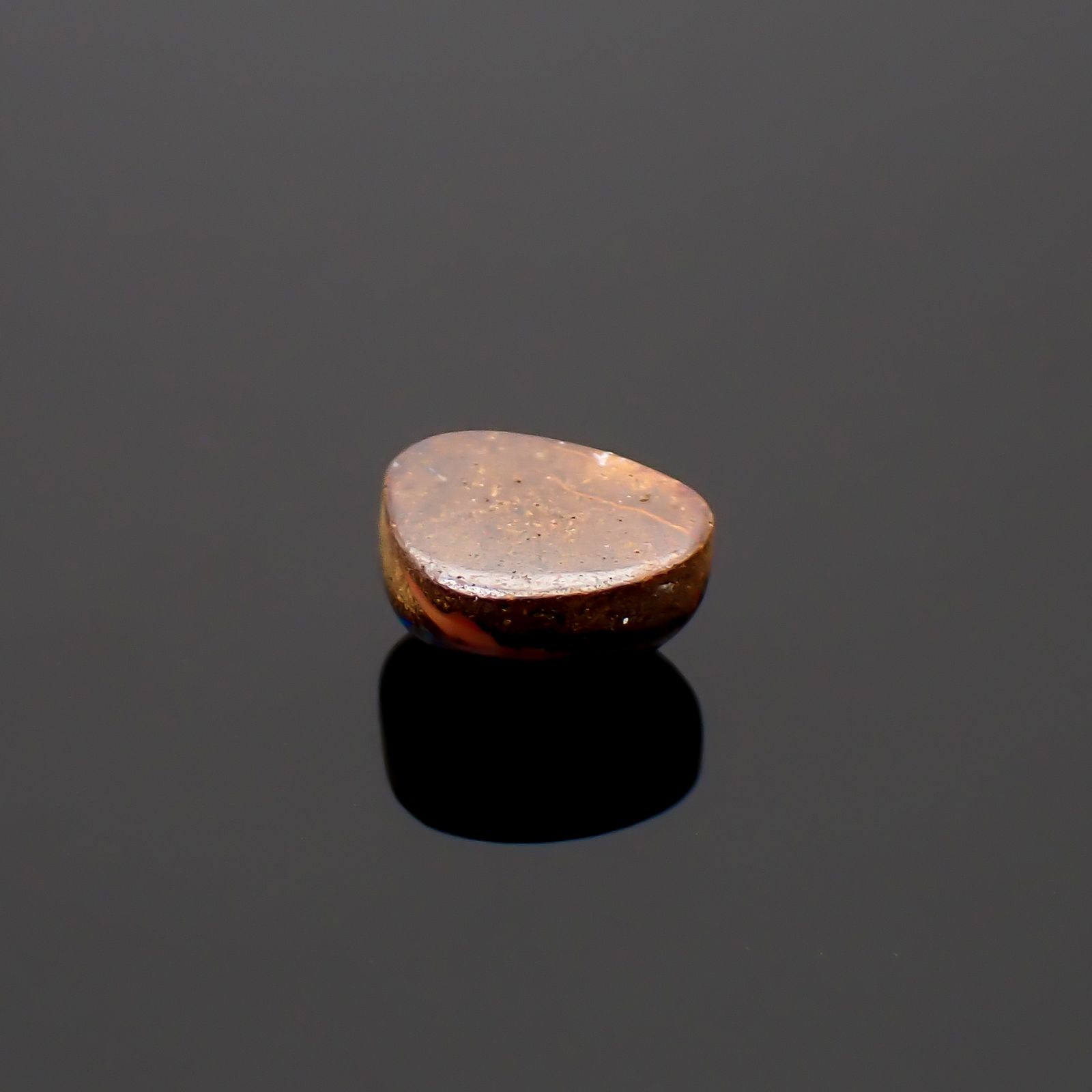 ボルダーオパール オーストラリア産 1.86ct / 7.7x6.9mm前後 [260933073]