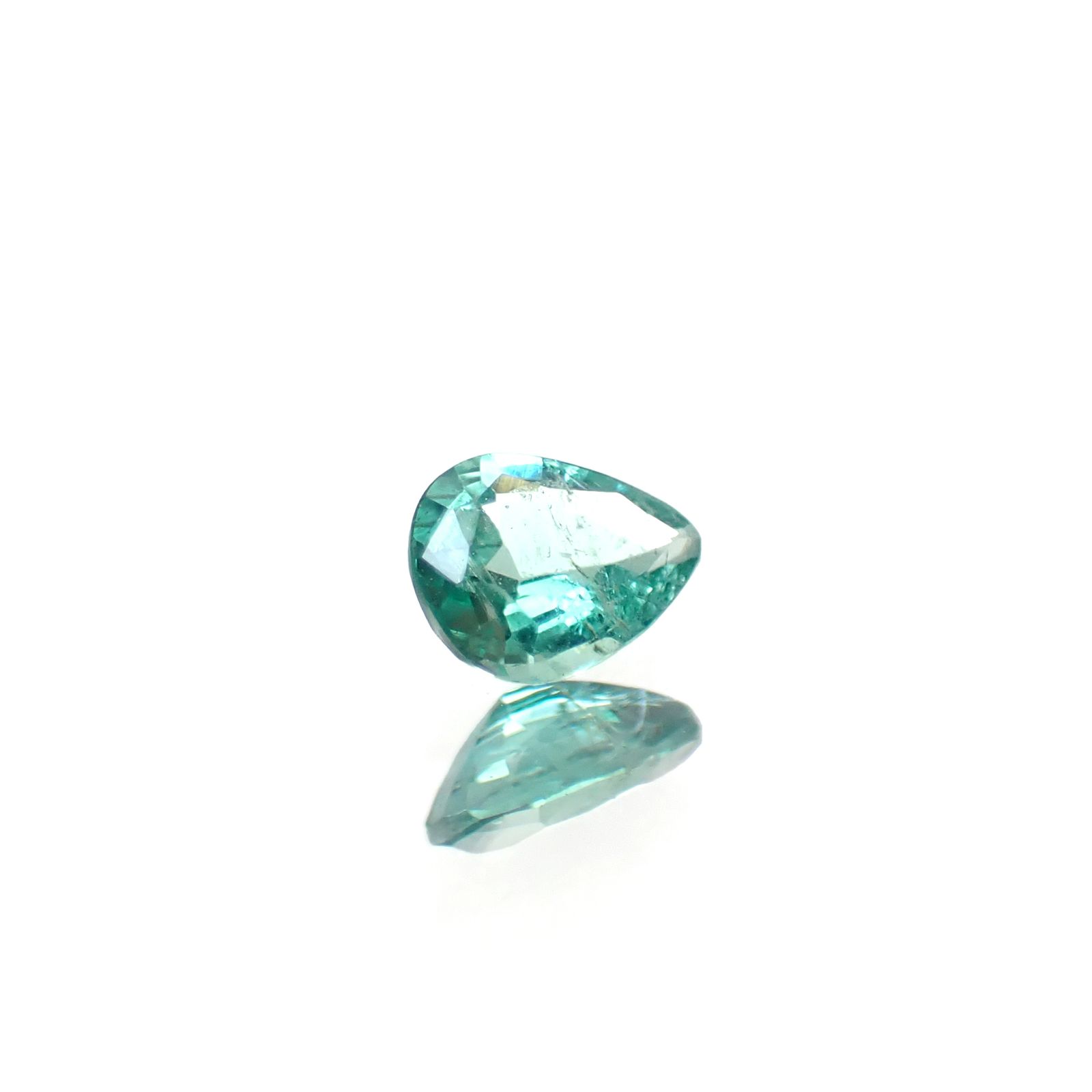 ブルーエメラルド(ブルーグリーンベリル) ザンビア産 0.22ct [250430290]4.8x3.7mm前後
